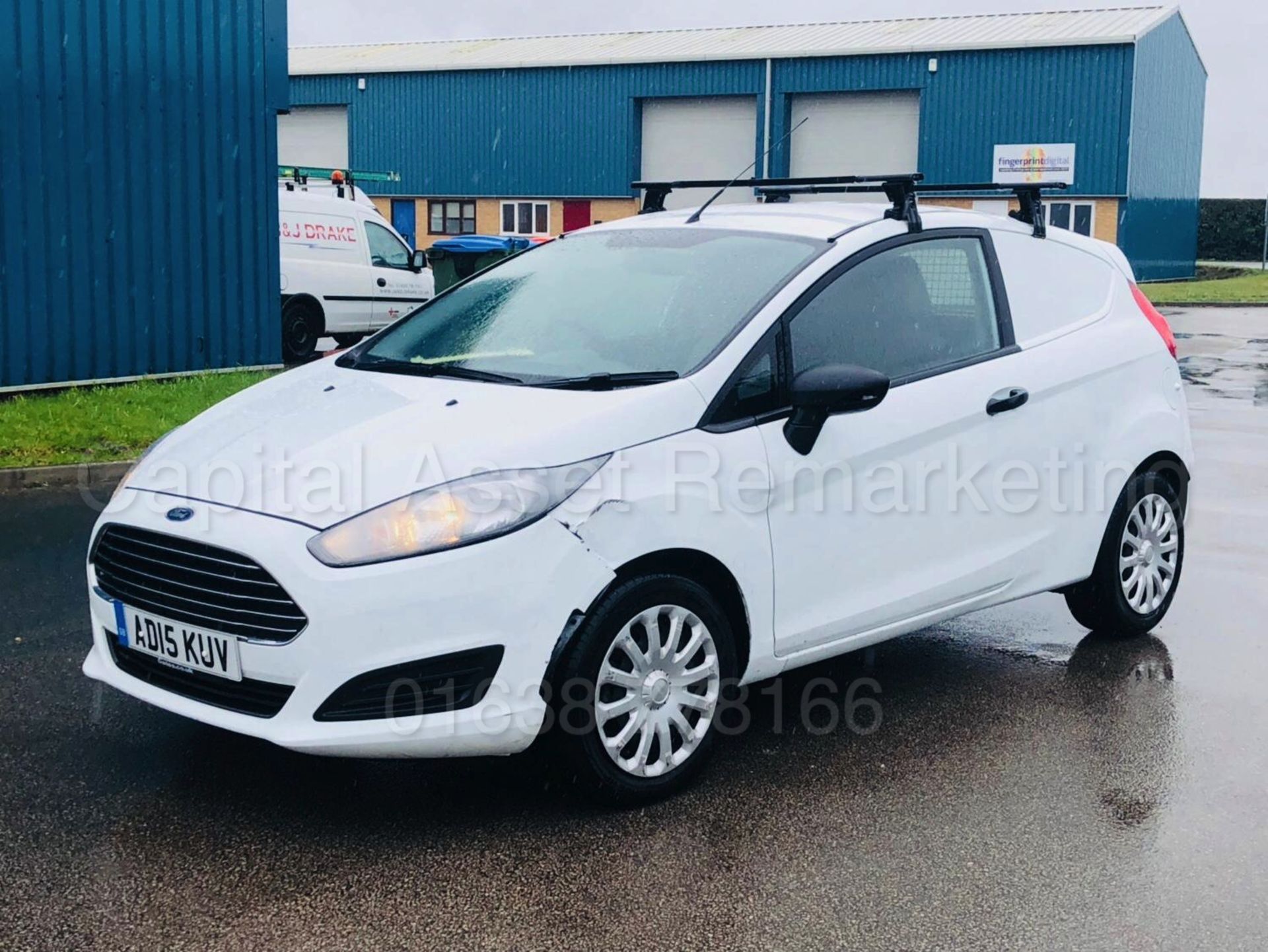 FORD FIESTA 'COMMERCIAL VAN' (2015 - 15 REG) '1.5 TDCI - 75 BHP - 5 SPEED' (NO VAT - SAVE 20%) - Bild 3 aus 18