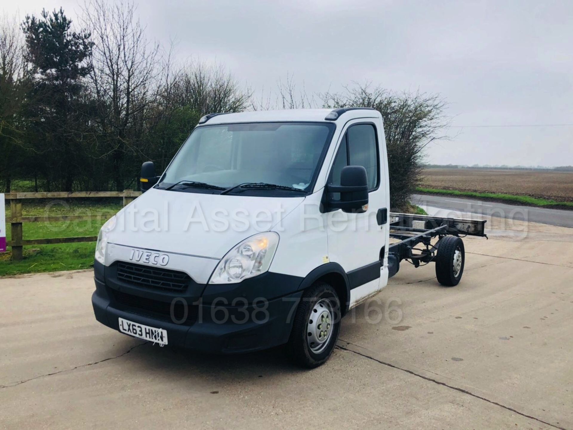 (On Sale) IVECO DAILY 35S11 'LWB - CHASSIS CAB' (2014 MODEL) '2.3 DIESEL - 6 SPEED' (1 OWNER) - Image 3 of 16