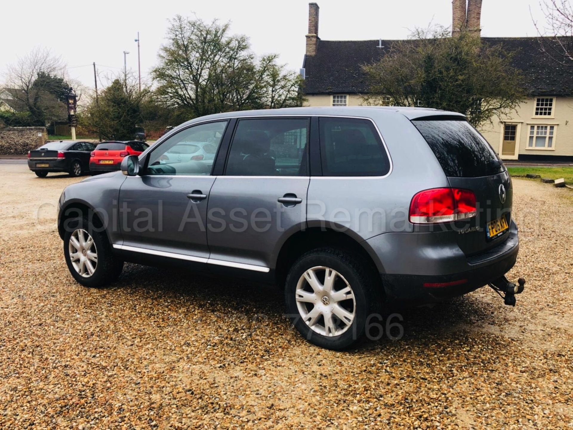 VOLKSWAGEN TOUAREG 'SPORT' (2006 - 06 REG) '2.5 TDI - 175 BHP - AUTO - LEATHER - SAT NAV' (NO VAT) - Bild 7 aus 29