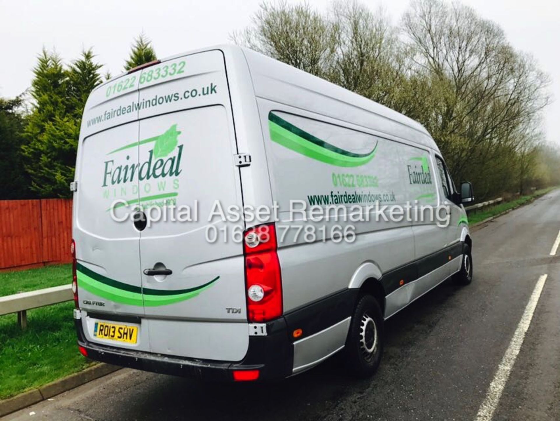 VOLKSWAGEN CRAFTER 2.5TDI CR35 "109BHP - 6 SPEED" LWB / HI TOP (13 REG) 1 OWNER - FACTORY SILVER - Image 6 of 12