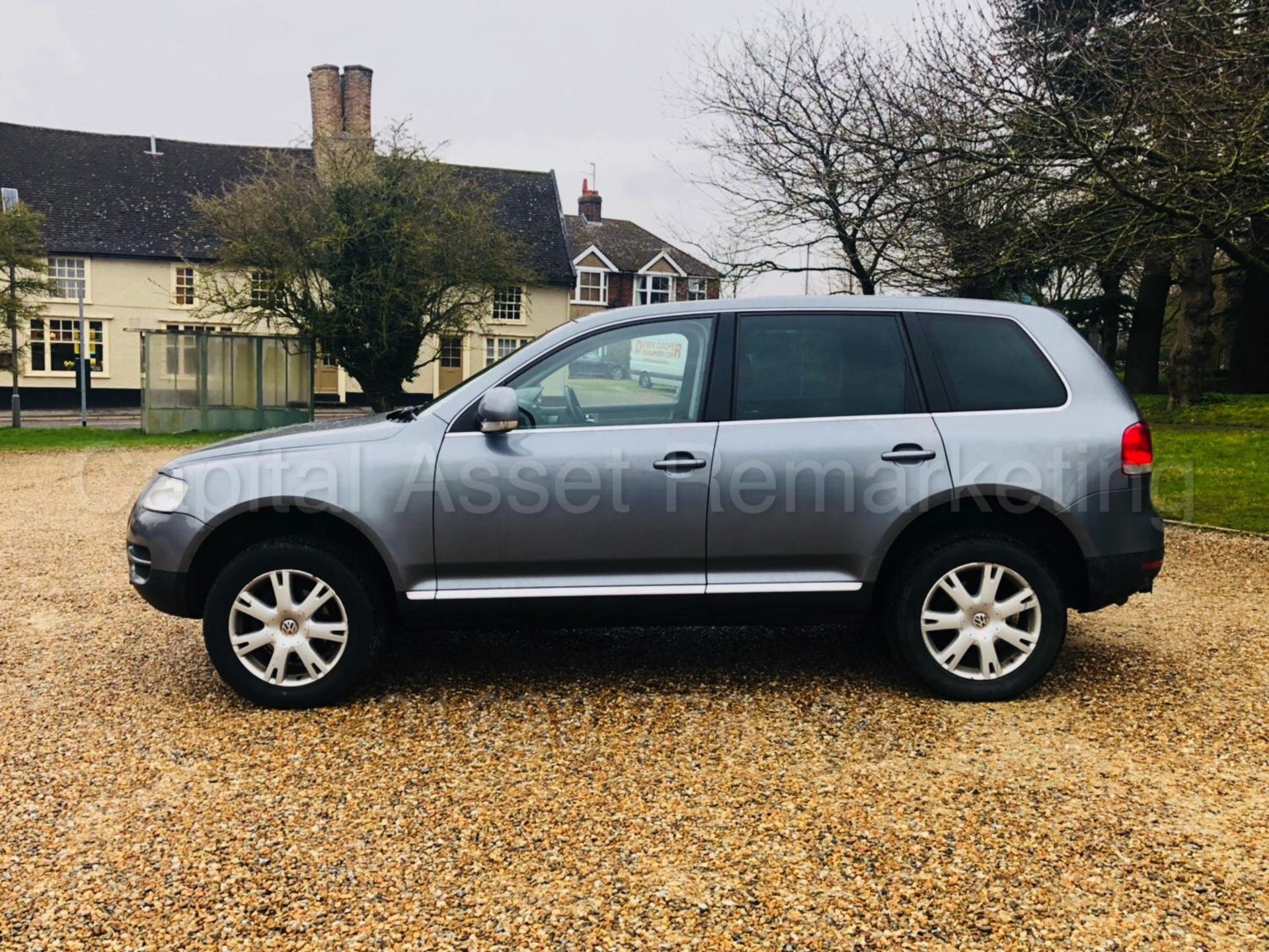 VOLKSWAGEN TOUAREG 'SPORT' (2006 - 06 REG) '2.5 TDI - 175 BHP - AUTO - LEATHER - SAT NAV' (NO VAT) - Bild 6 aus 29