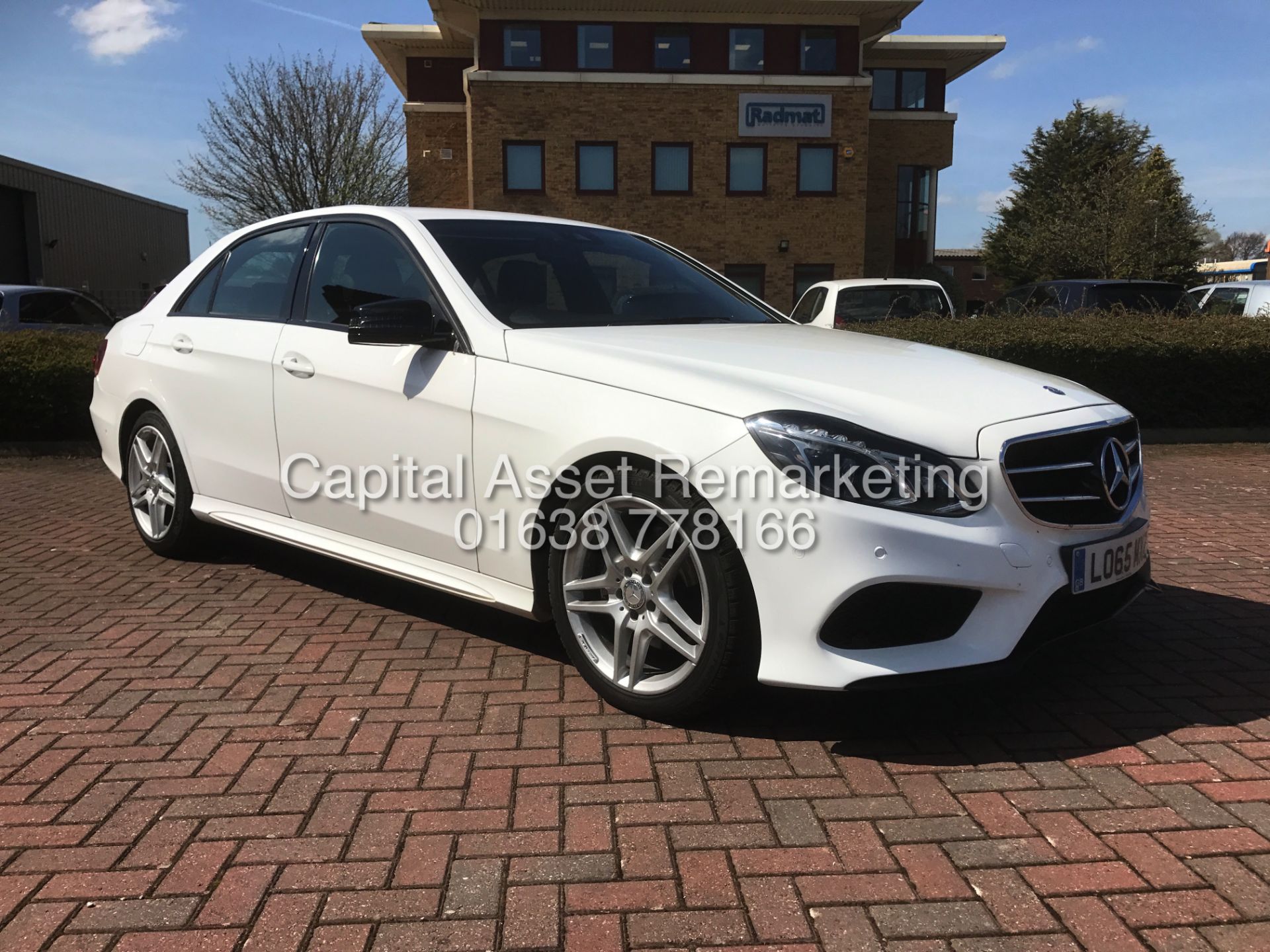 On Sale MERCEDES E220CDI "AMG NIGHT EDITION" 7G TRONIC (2016 MODEL) 1 OWNER - SAT NAV - LEATHER - Image 2 of 23