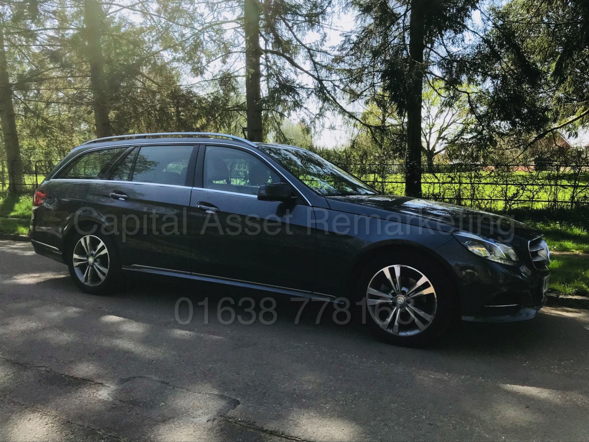 MERCEDES E220CDI "SPECIAL EQUIPMENT" ESTATE 7G TRONIC (2014 YEAR) SAT NAV - LEATHER - COMAND - Bild 12 aus 35