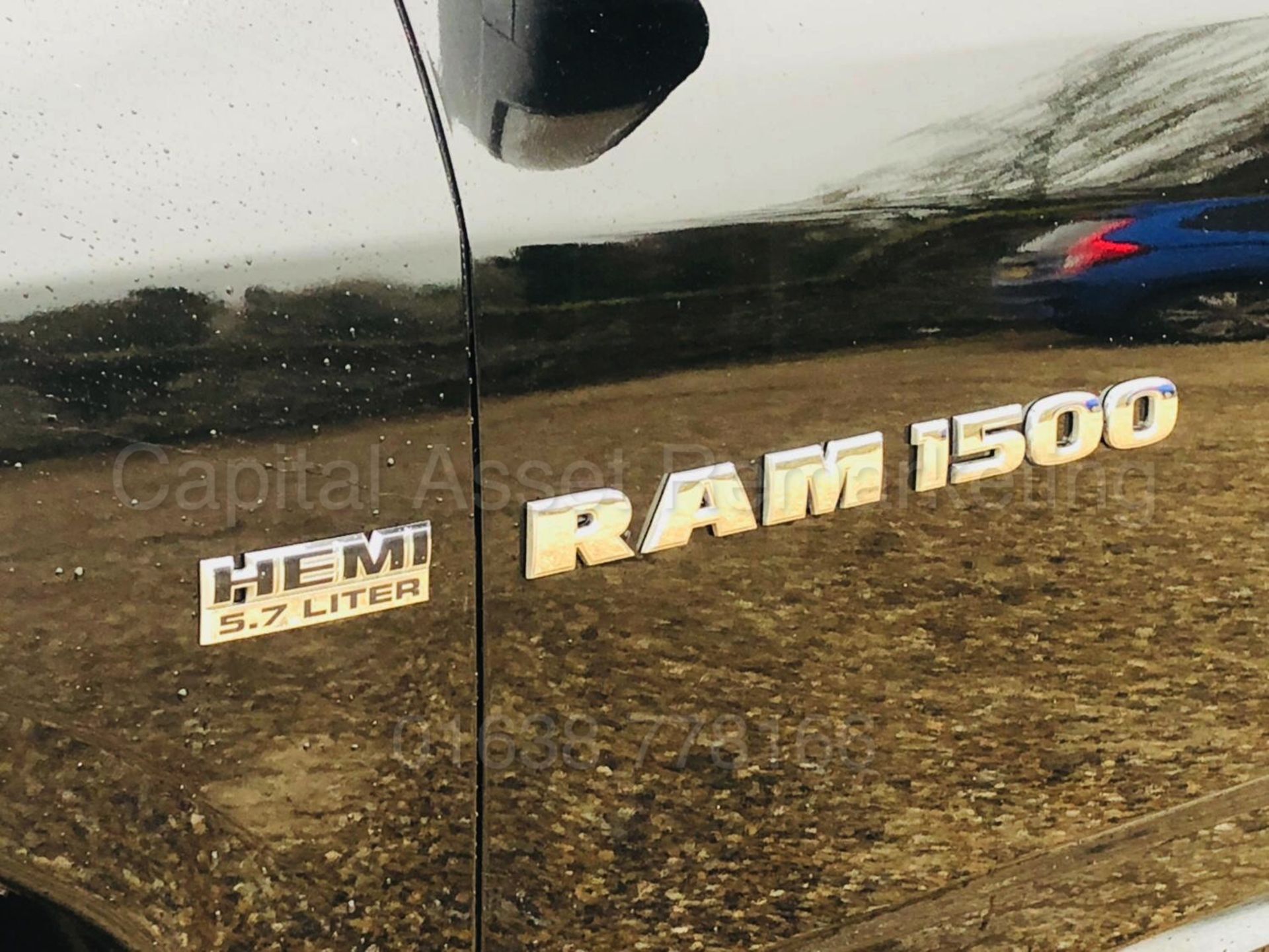 DODGE RAM 1500 'SLT EDITION' *4X4* (2011) '5.7 HEMI SLT - AUTO' DOUBLE CAB PICK-UP *MASSIVE SPEC* - Image 32 of 55