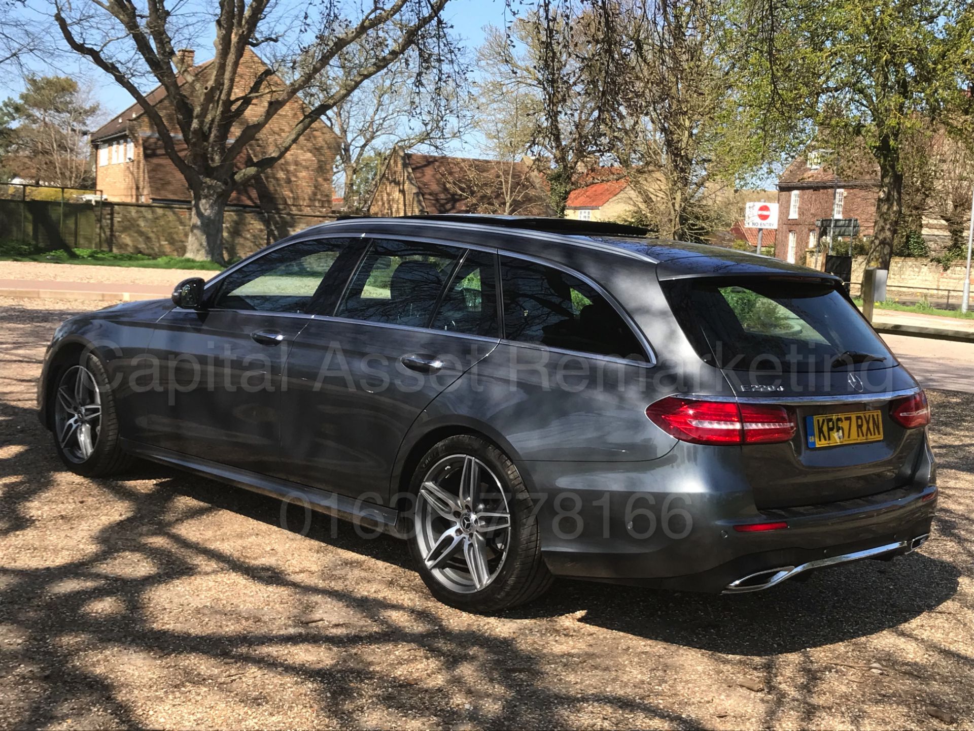 MERCEDES-BENZ E220D 'AMG PREMIUM' ESTATE (2017 - 67 REG) '9-G TRONIC - SAT NAV -PAN ROOF' *TOP SPEC* - Image 6 of 52