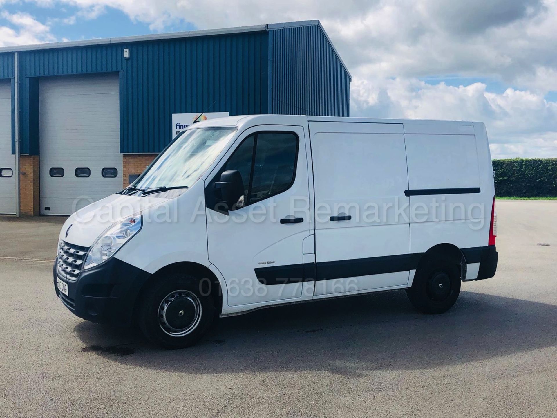 (On Sale) RENAULT MASTER 125.35 'SWB VAN' (2013) '2.3 DIESEL - 125 BHP - 6 SPEED' **A/C - SAT NAV** - Bild 4 aus 25