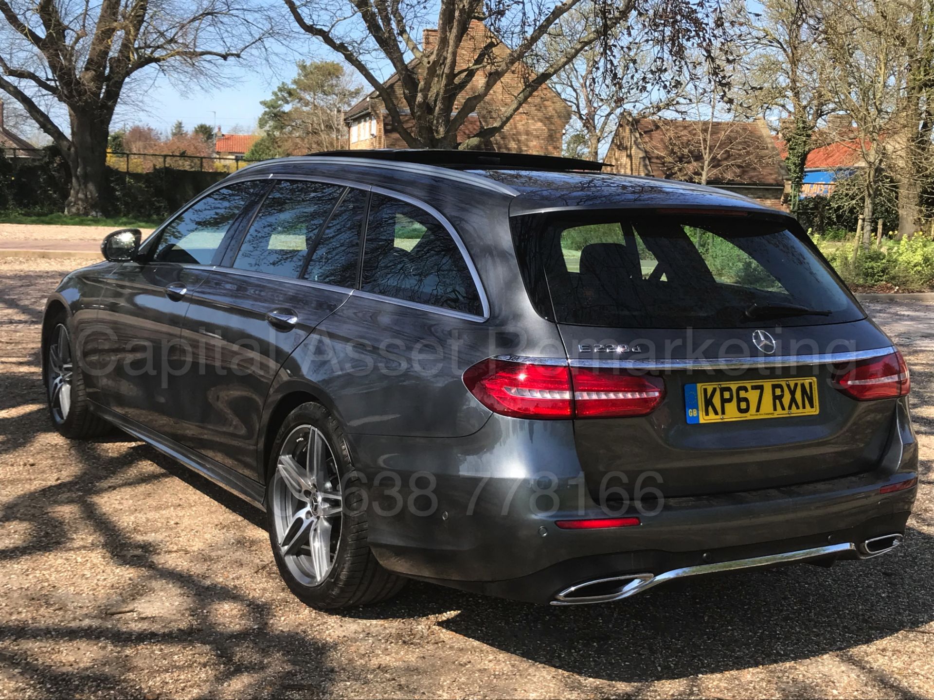 MERCEDES-BENZ E220D 'AMG PREMIUM' ESTATE (2017 - 67 REG) '9-G TRONIC - SAT NAV -PAN ROOF' *TOP SPEC* - Image 7 of 52