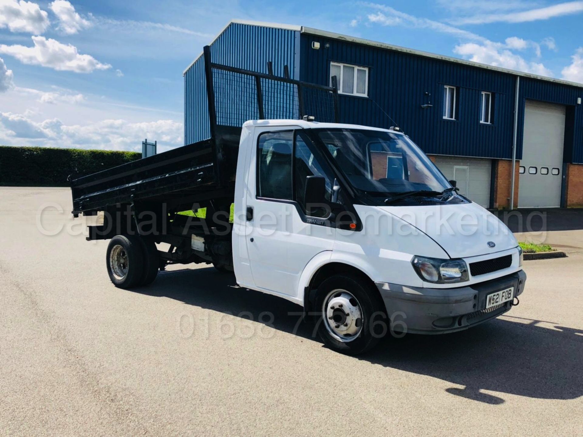 FORD TRANSIT T350 'TIPPER TRUCK' (2000 - W REG) '2.4 TDCI - 5 SPEED' **LOW MILES**