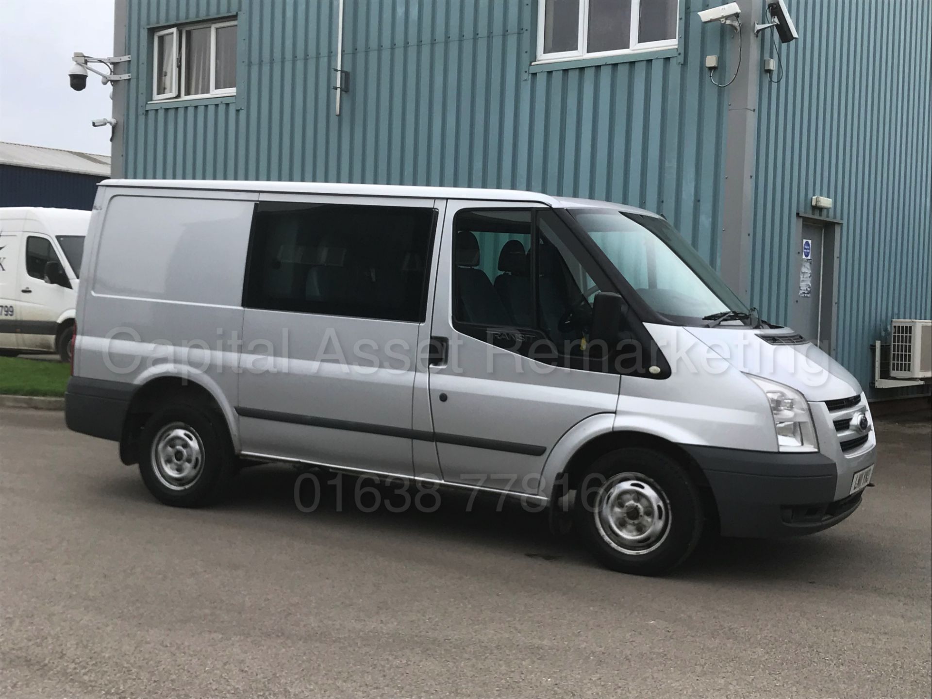 (ON SALE) FORD TRANSIT 115 T260S *TREND EDITION* '6 SEATER CREW VAN' (2011) '2.2 TDCI - 115 BHP - Bild 13 aus 39