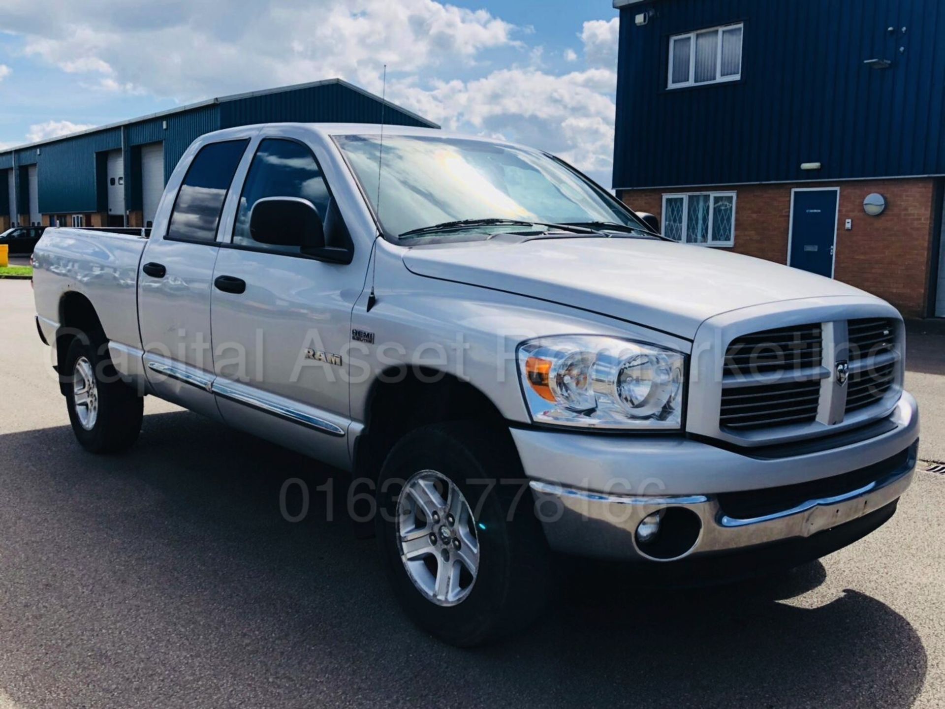 DODGE RAM 'SLT EDITION' DOUBLE CAB PICK-UP *4X4* (2009 MODEL) '5.7 HEMI V8 - 395 BHP - AUTO' *LOOK*