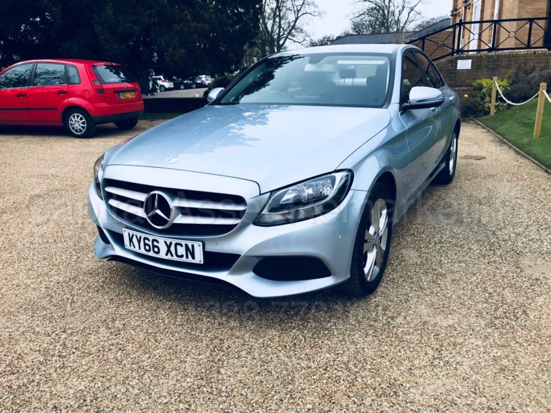 ON SALE MERCEDES-BENZ C220D 'EXECUTIVE EDITION' (2017 MODEL)'7-G AUTO - LEATHER- SAT NAV' HUGE SPEC! - Image 4 of 30