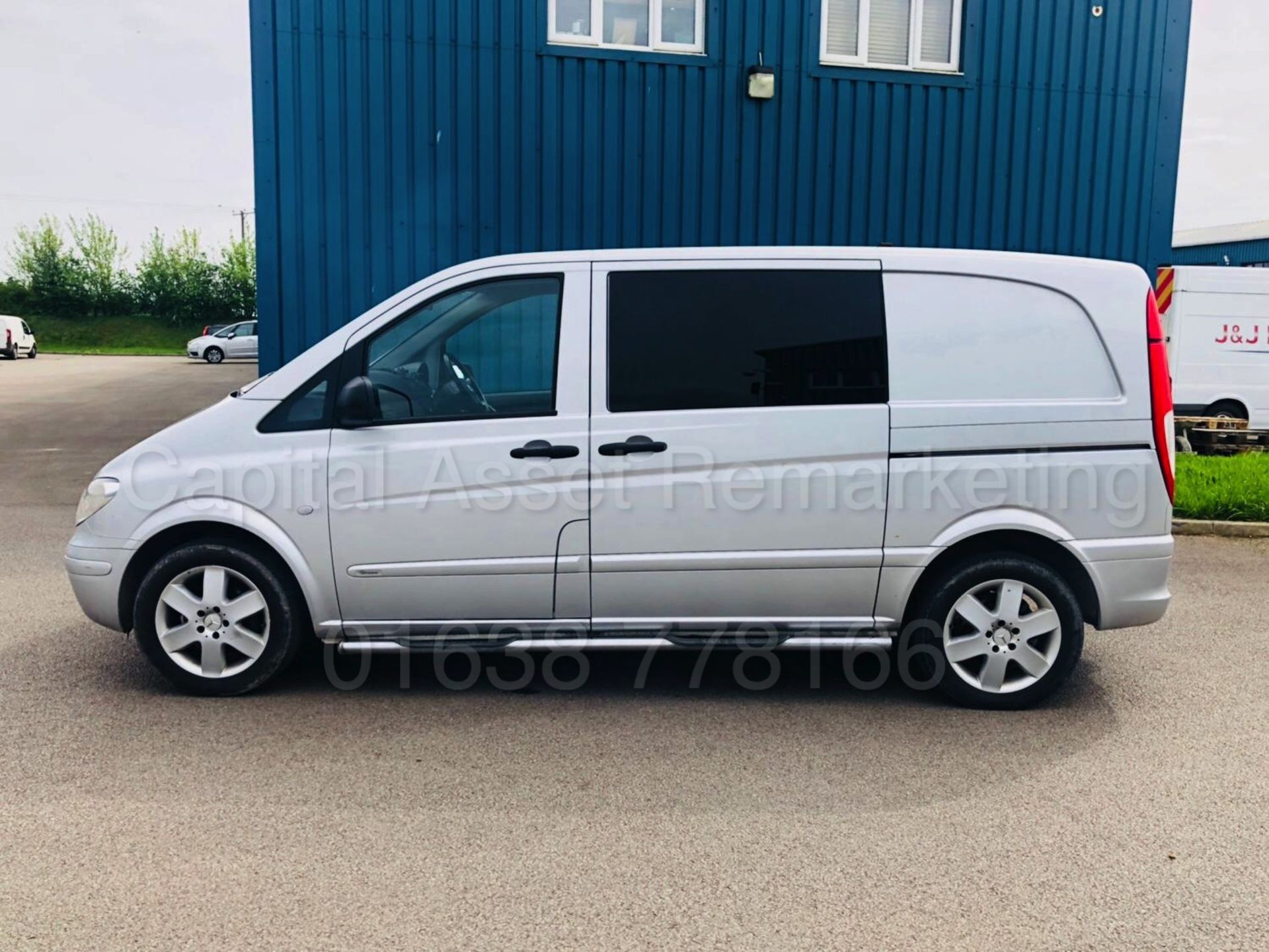 MERCEDES-BENZ VITO 115 *SPORT* '6 SEATER DUELINER' (2012) '150 BHP - 6 SPEED' *AIR CON - ELEC PACK* - Image 4 of 34