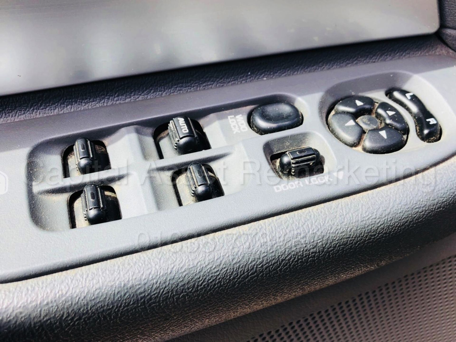 DODGE RAM 'SLT EDITION' DOUBLE CAB PICK-UP *4X4* (2009 MODEL) '5.7 HEMI V8 - 395 BHP - AUTO' *LOOK* - Image 31 of 36