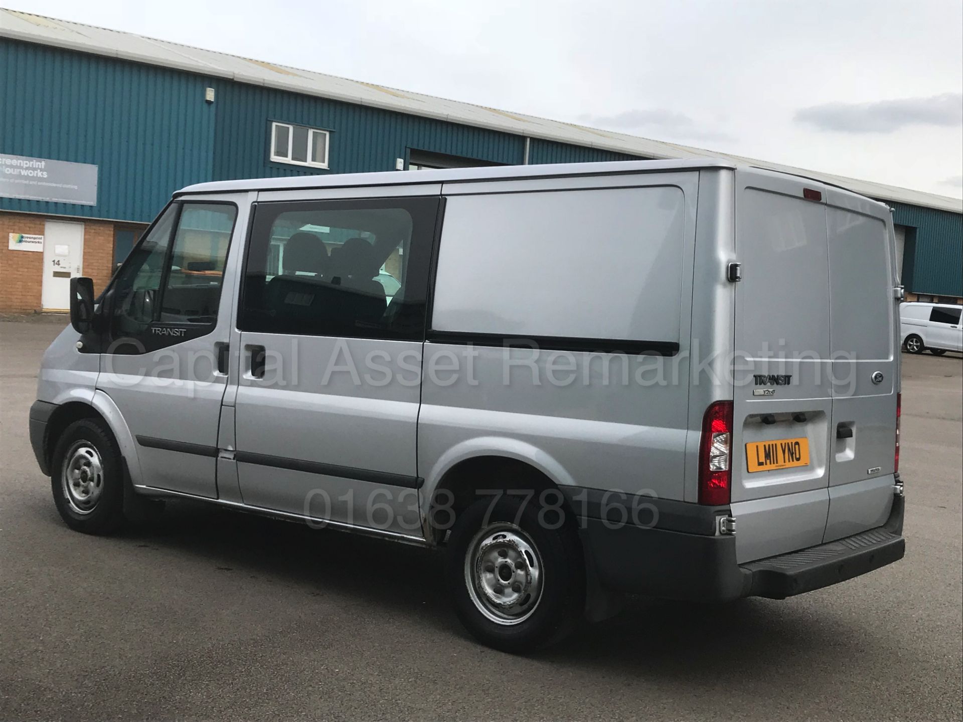 (ON SALE) FORD TRANSIT 115 T260S *TREND EDITION* '6 SEATER CREW VAN' (2011) '2.2 TDCI - 115 BHP - Bild 7 aus 39