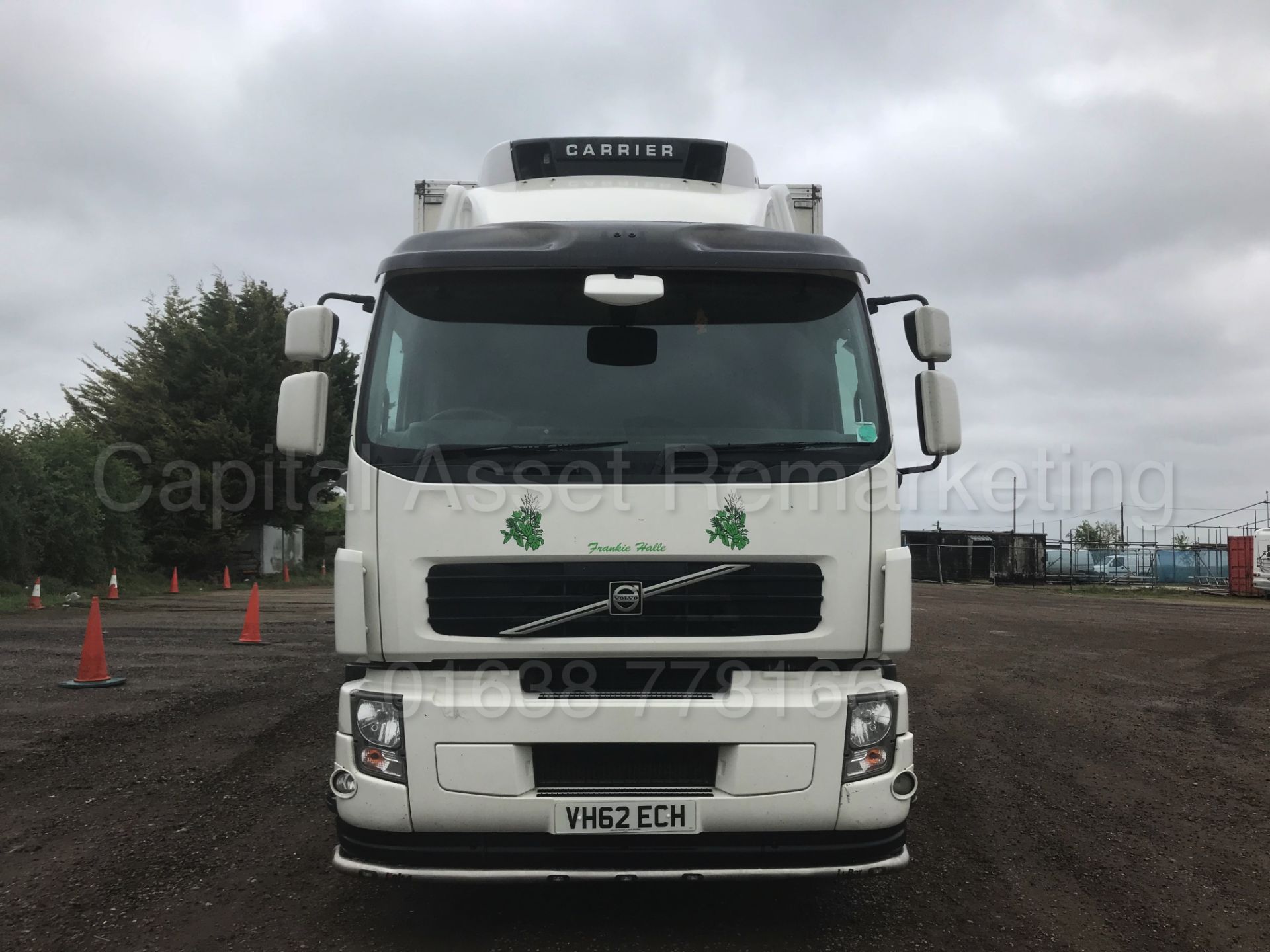 VOLVO ES260 '18 TONNE - REFRIGERATED TRUCK' *SLEEPER CAB* (2013 MODEL) '7L DIESEL - AUTOMATIC' - Bild 3 aus 32