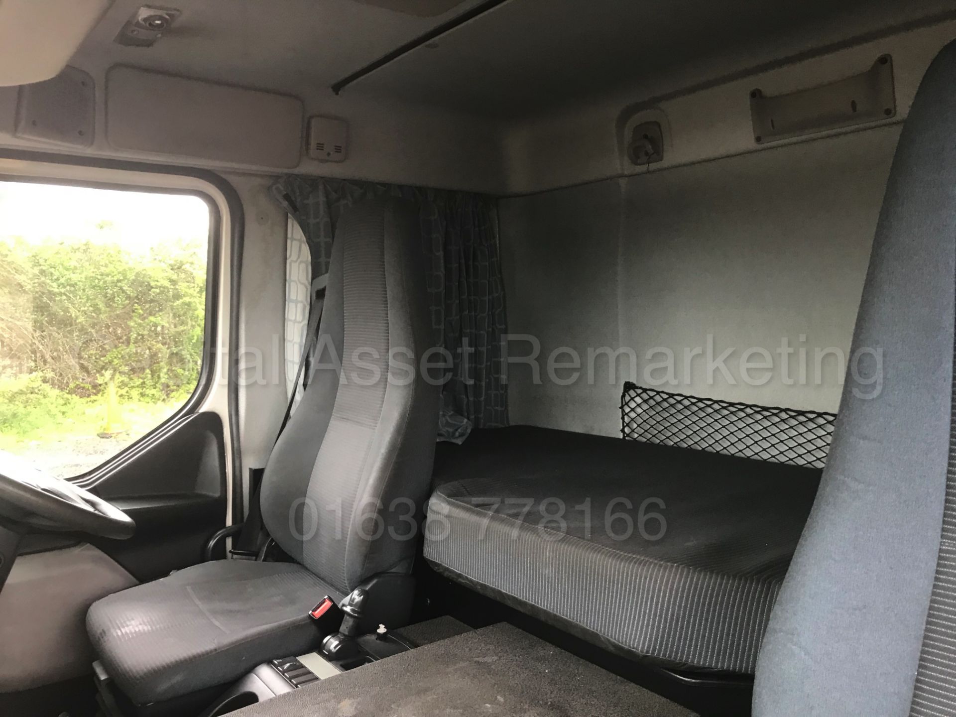 VOLVO ES260 '18 TONNE - REFRIGERATED TRUCK' *SLEEPER CAB* (2013 MODEL) '7L DIESEL - AUTOMATIC' - Bild 20 aus 32