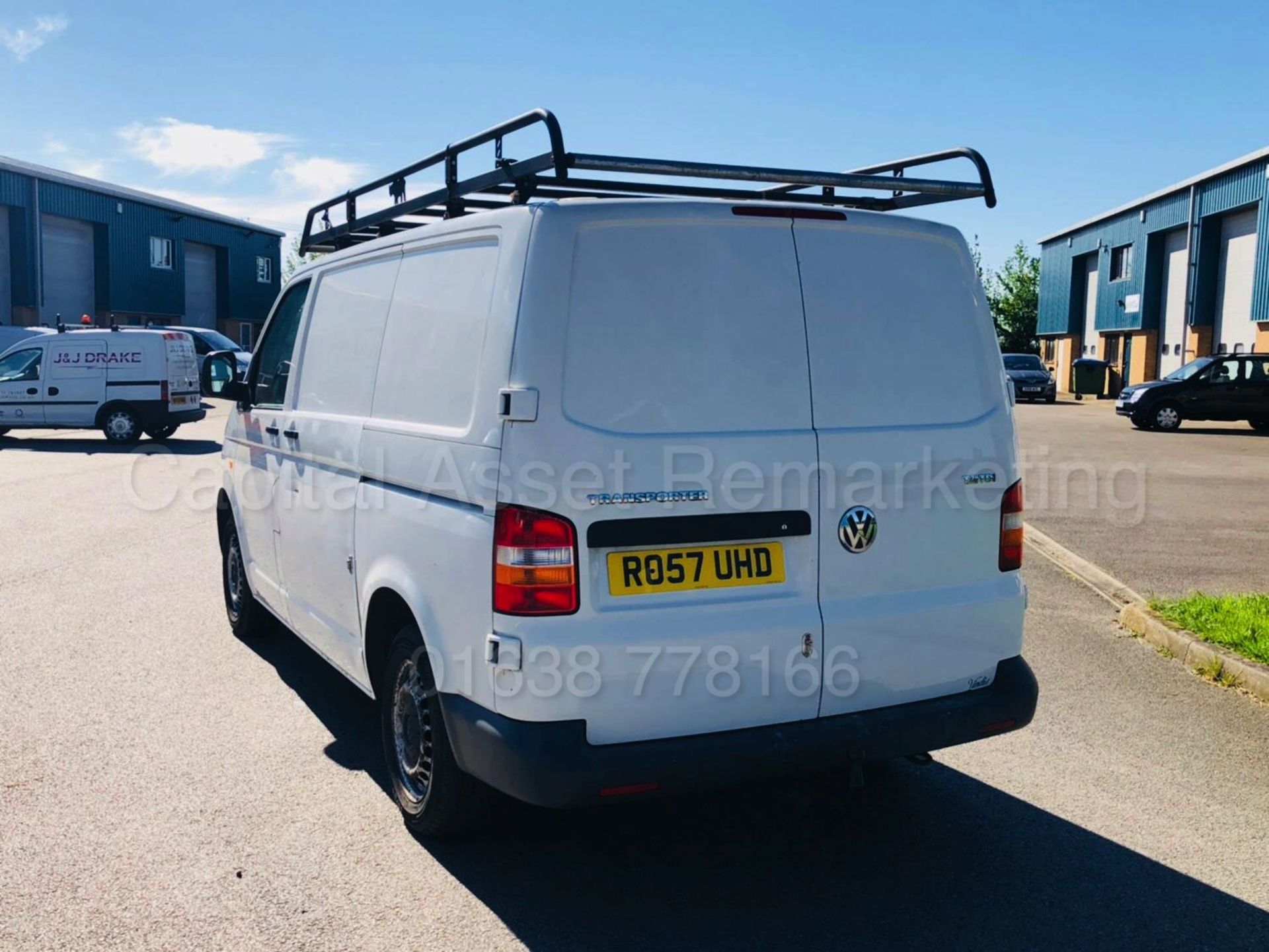 (ON SALE) VOLKSWAGEN TRANSPORTER T28 'SWB' (2008 MODEL) '1.9 TDI-102 BHP' *AIR CON* (NO VAT) - Image 9 of 25