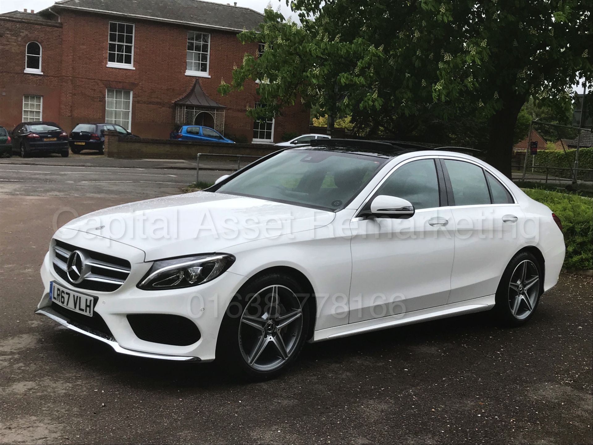 MERCEDES-BENZ C220d 'AMG LINE - PREMIUM PLUS' (2017- 67 REG) '9-G TRONIC AUTO - SAT NAV - PAN ROOF' - Image 8 of 67