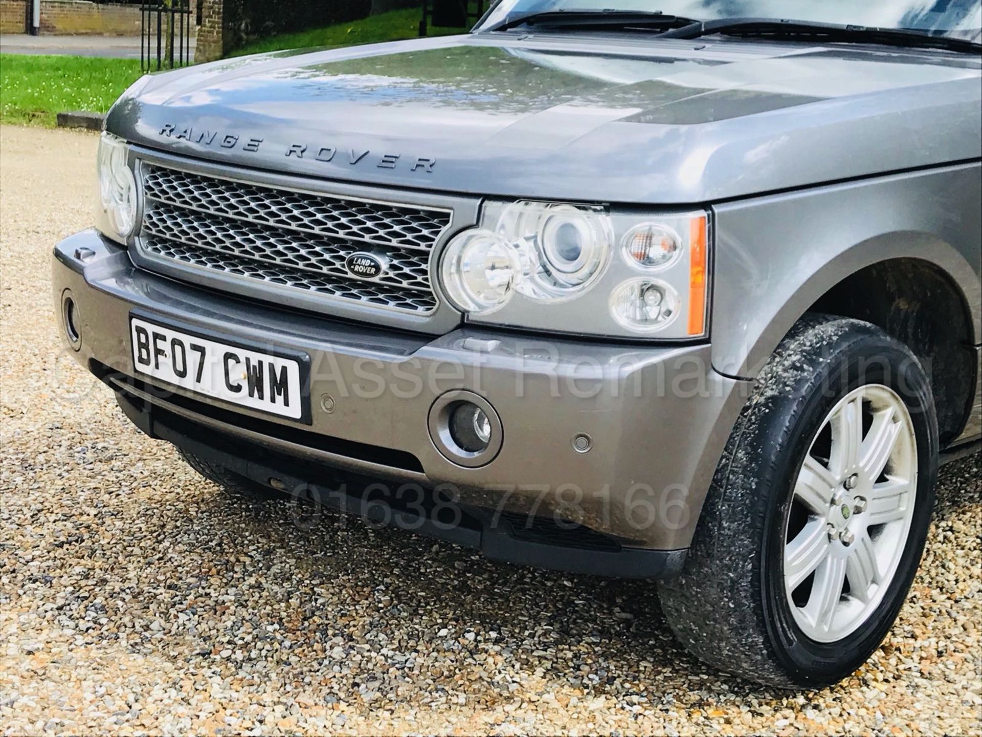 (ON SALE) RANGE ROVER VOGUE (2007) '3.6 TDV8 - 272 BHP - AUTO' *SAT NAV - LEATHER* **MASSIVE SPEC** - Bild 10 aus 39