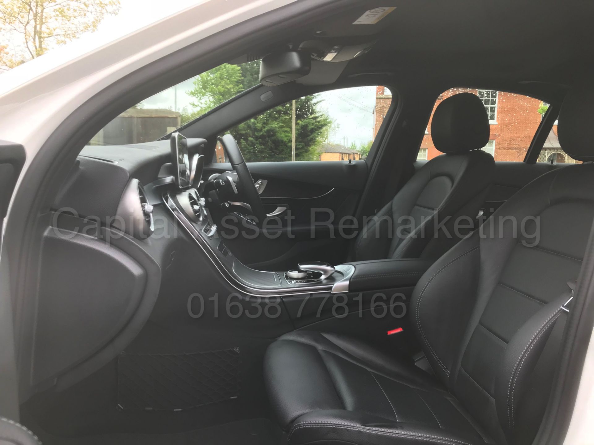 MERCEDES-BENZ C220d 'AMG LINE - PREMIUM PLUS' (2017- 67 REG) '9-G TRONIC AUTO - SAT NAV - PAN ROOF' - Image 37 of 67