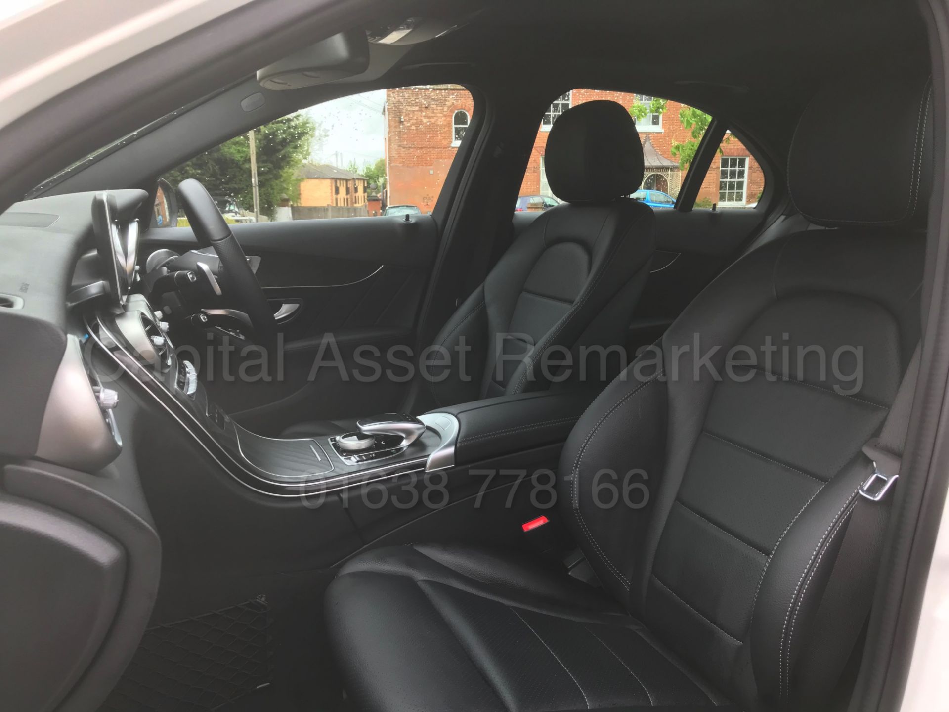 MERCEDES-BENZ C220d 'AMG LINE - PREMIUM PLUS' (2017- 67 REG) '9-G TRONIC AUTO - SAT NAV - PAN ROOF' - Image 38 of 67