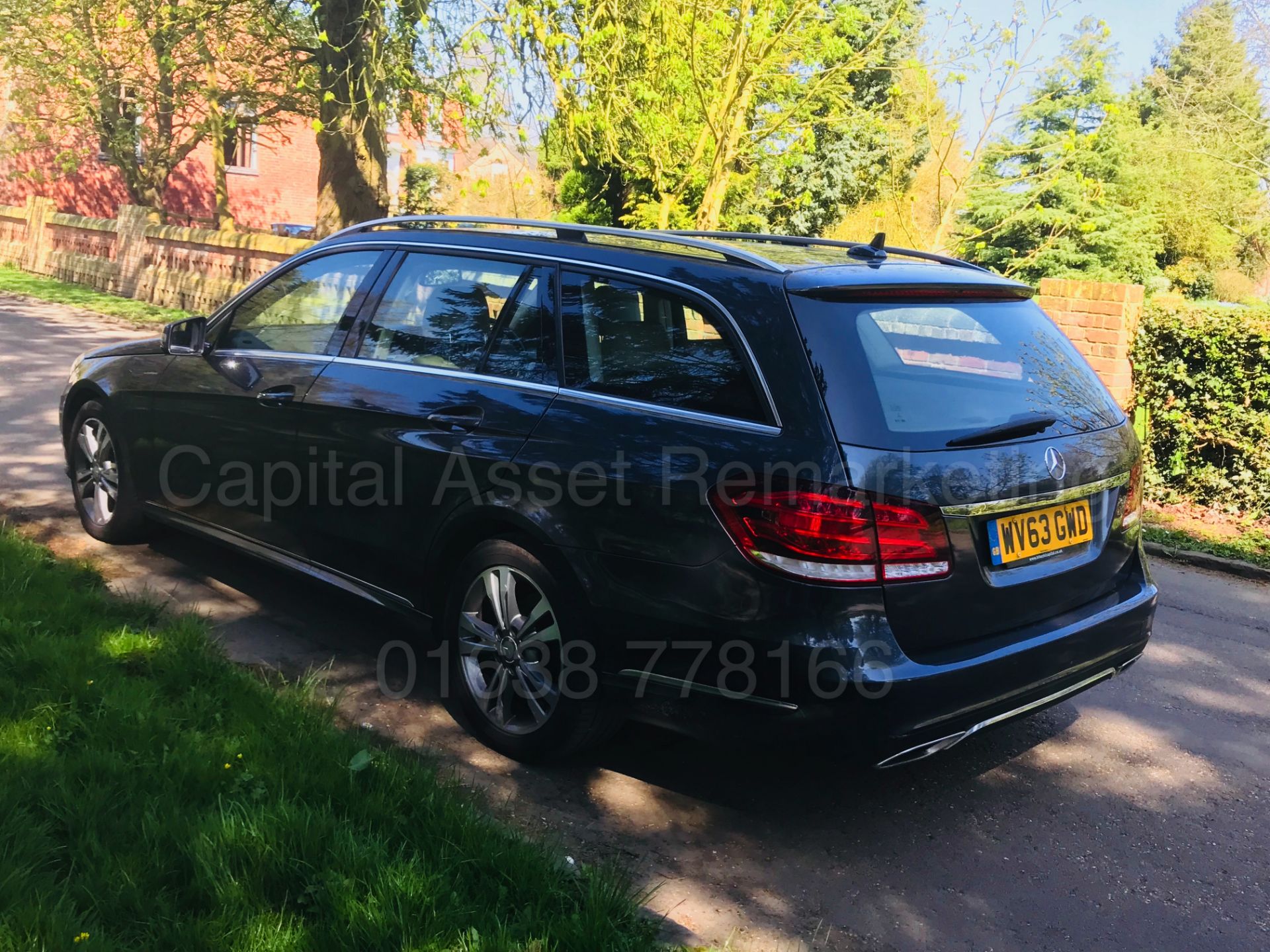 ON SALE MERCEDES E220d "SPECIAL EQUIPMENT"ESTATE - 2014 REG -NEW SHAPE- SAT NAV -LEATHER - HUGE SPEC - Image 4 of 35