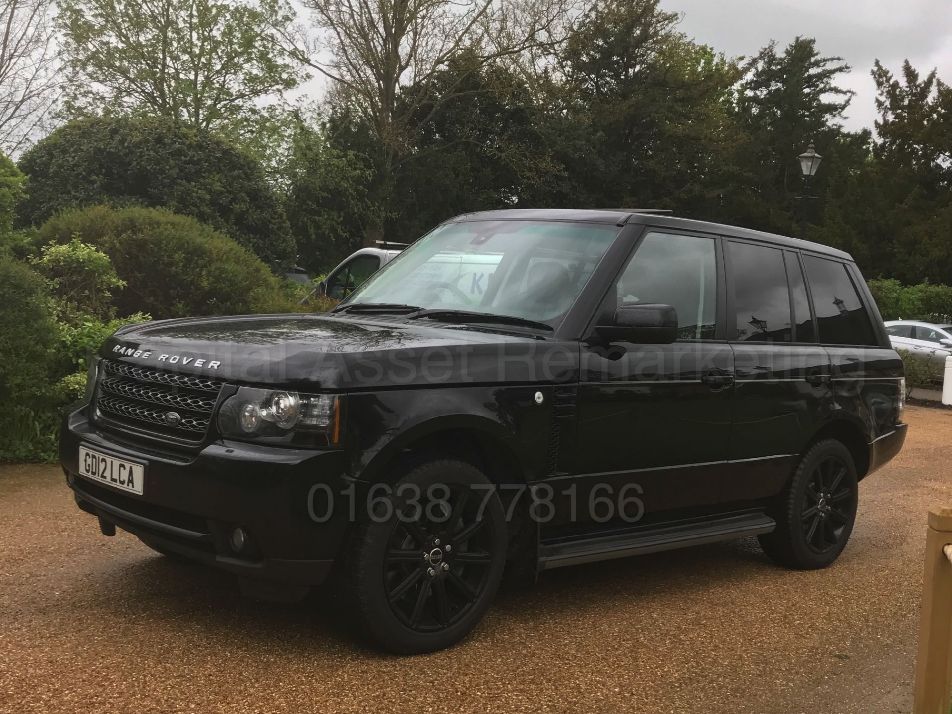 (On Sale) RANGE ROVER VOGUE (2012) '4.4 TDV8 - 313 BHP - 8 SPEED AUTO' *SAT NAV - LEATHER' - Image 11 of 112