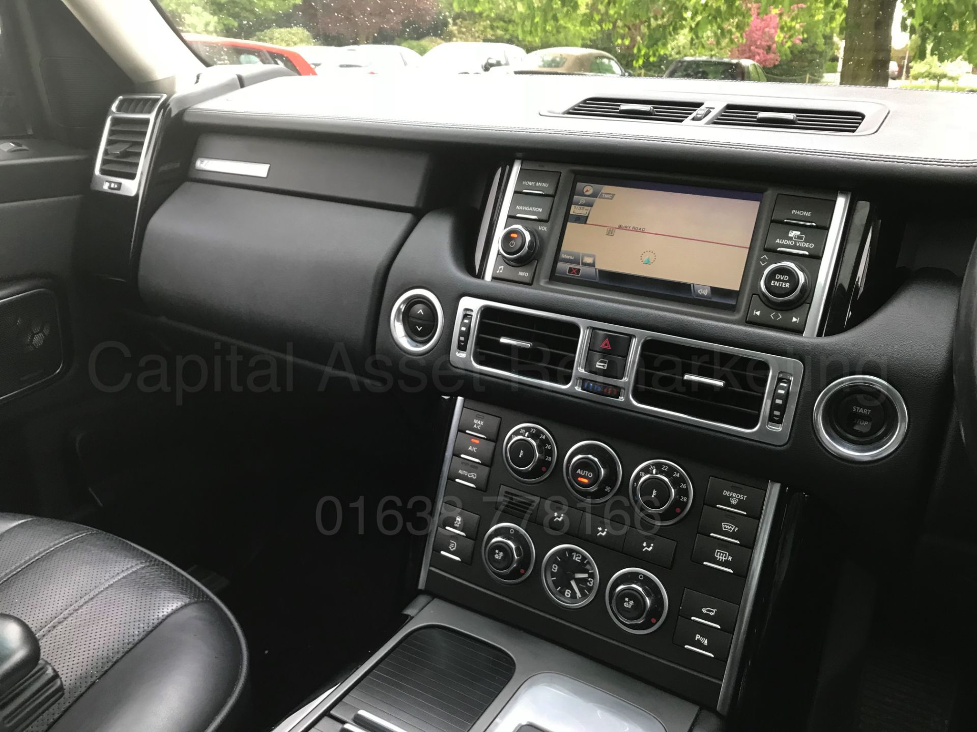 (On Sale) RANGE ROVER VOGUE (2012) '4.4 TDV8 - 313 BHP - 8 SPEED AUTO' *SAT NAV - LEATHER' - Image 93 of 112