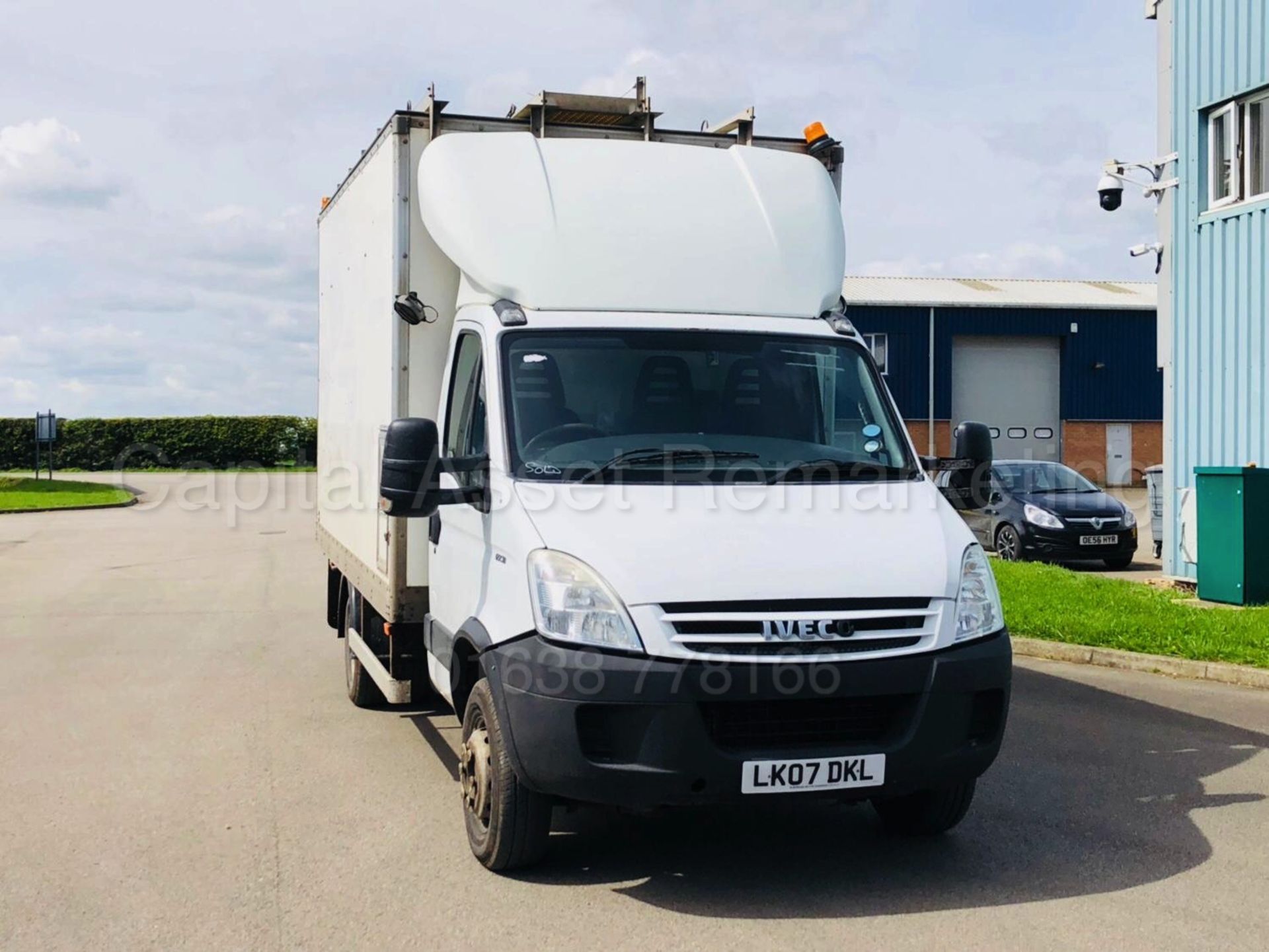 IVECO DAILY 65C18 'LWB - LUTON / BOX VAN' (2007) '3.0 DIESEL - 180 BHP - 6 SPEED' - Image 2 of 31