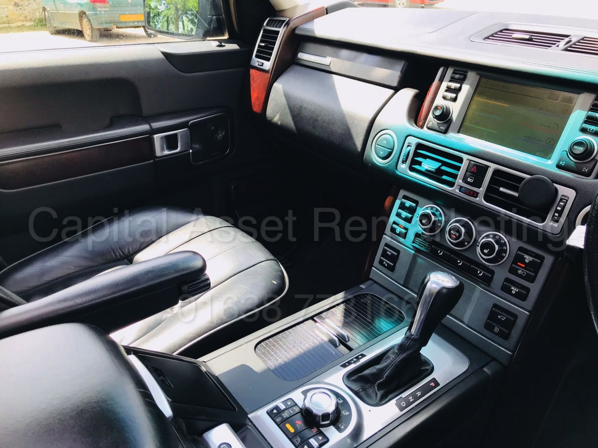 (ON SALE) RANGE ROVER VOGUE (2007) '3.6 TDV8 - 272 BHP - AUTO' *SAT NAV - LEATHER* **MASSIVE SPEC** - Bild 15 aus 39