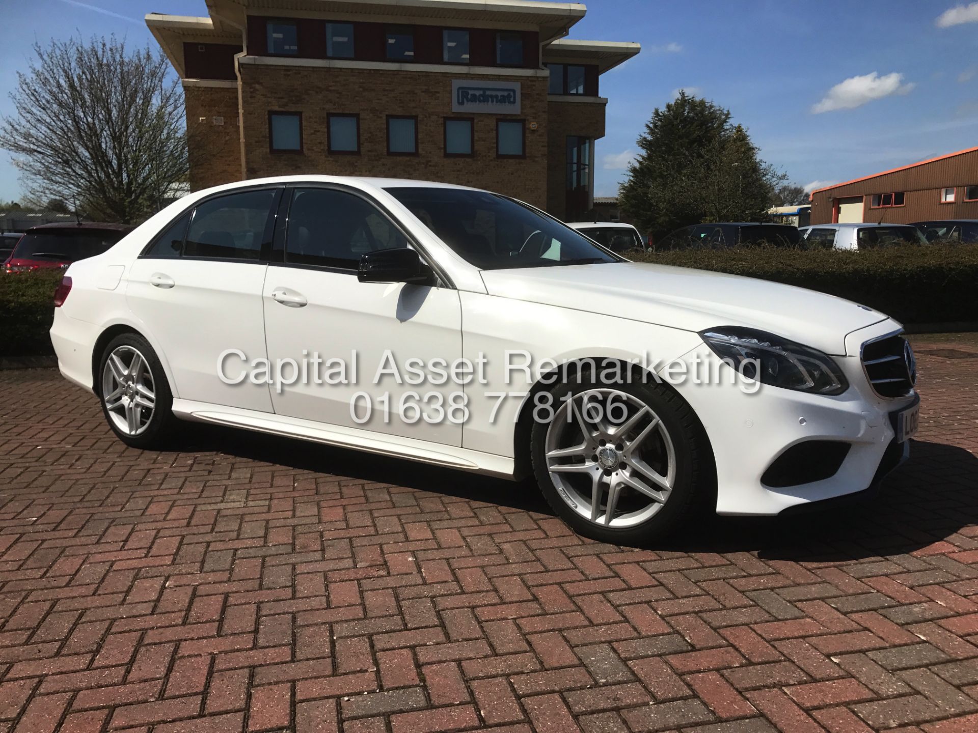 MERCEDES E220d "AMG LINE" NIGHT EDITION AUTO - 65 REG - 1 OWNER - COMMAND - LEATHER - HUGE SPEC!!! - Bild 4 aus 23