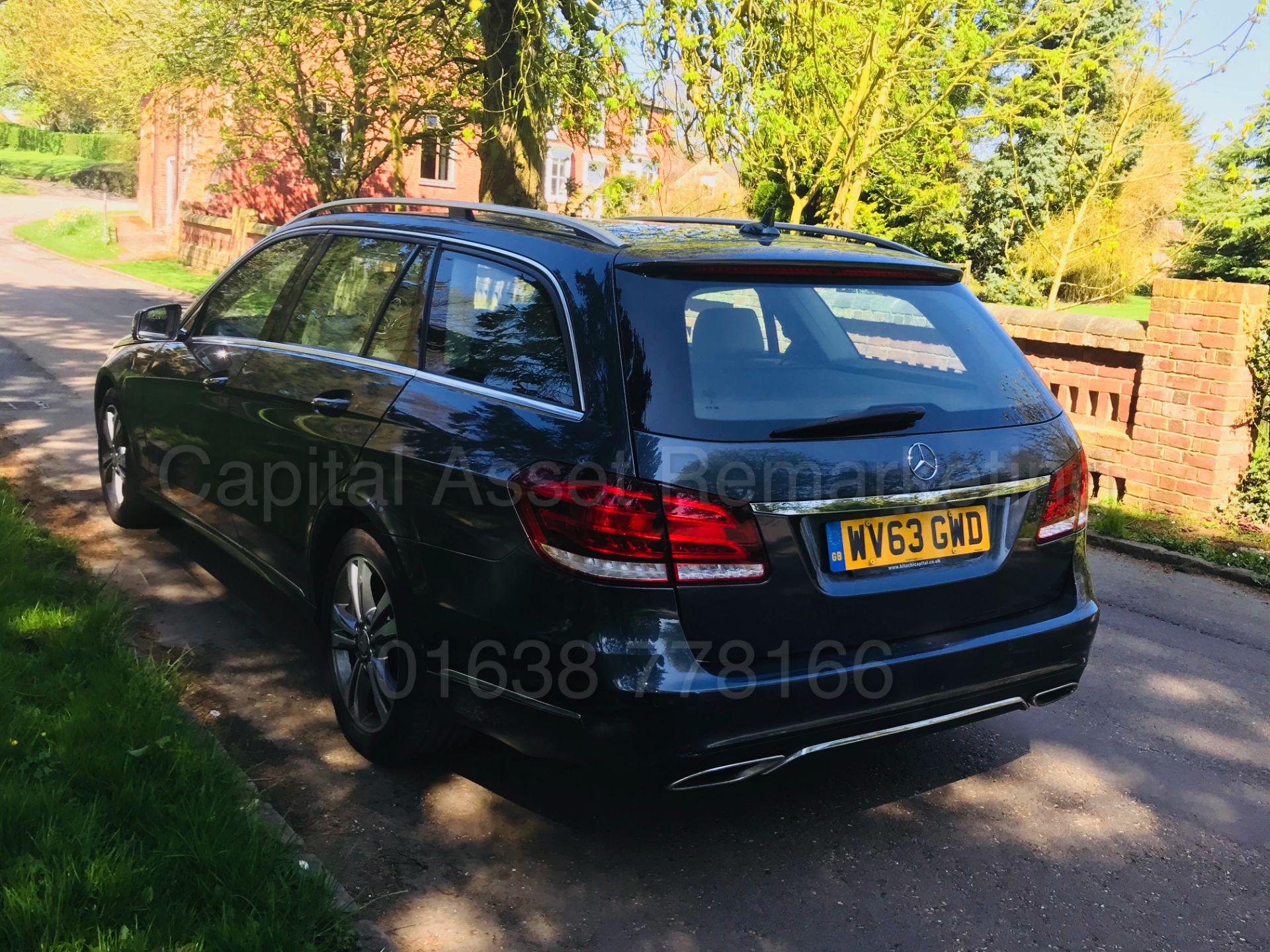 ON SALE MERCEDES E220d "SPECIAL EQUIPMENT"ESTATE - 2014 REG -NEW SHAPE- SAT NAV -LEATHER - HUGE SPEC - Bild 3 aus 35