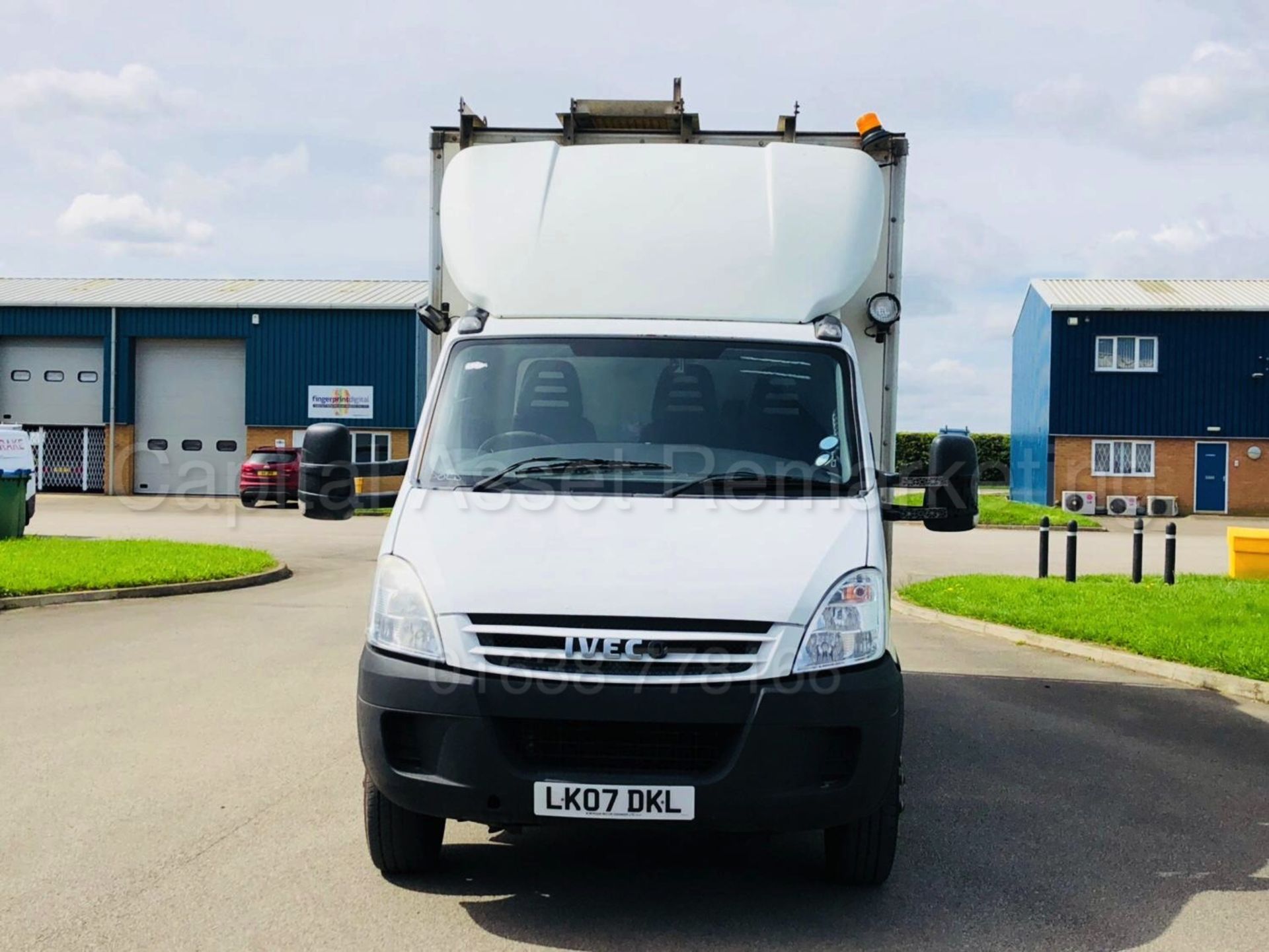 IVECO DAILY 65C18 'LWB - LUTON / BOX VAN' (2007) '3.0 DIESEL - 180 BHP - 6 SPEED' - Image 12 of 31