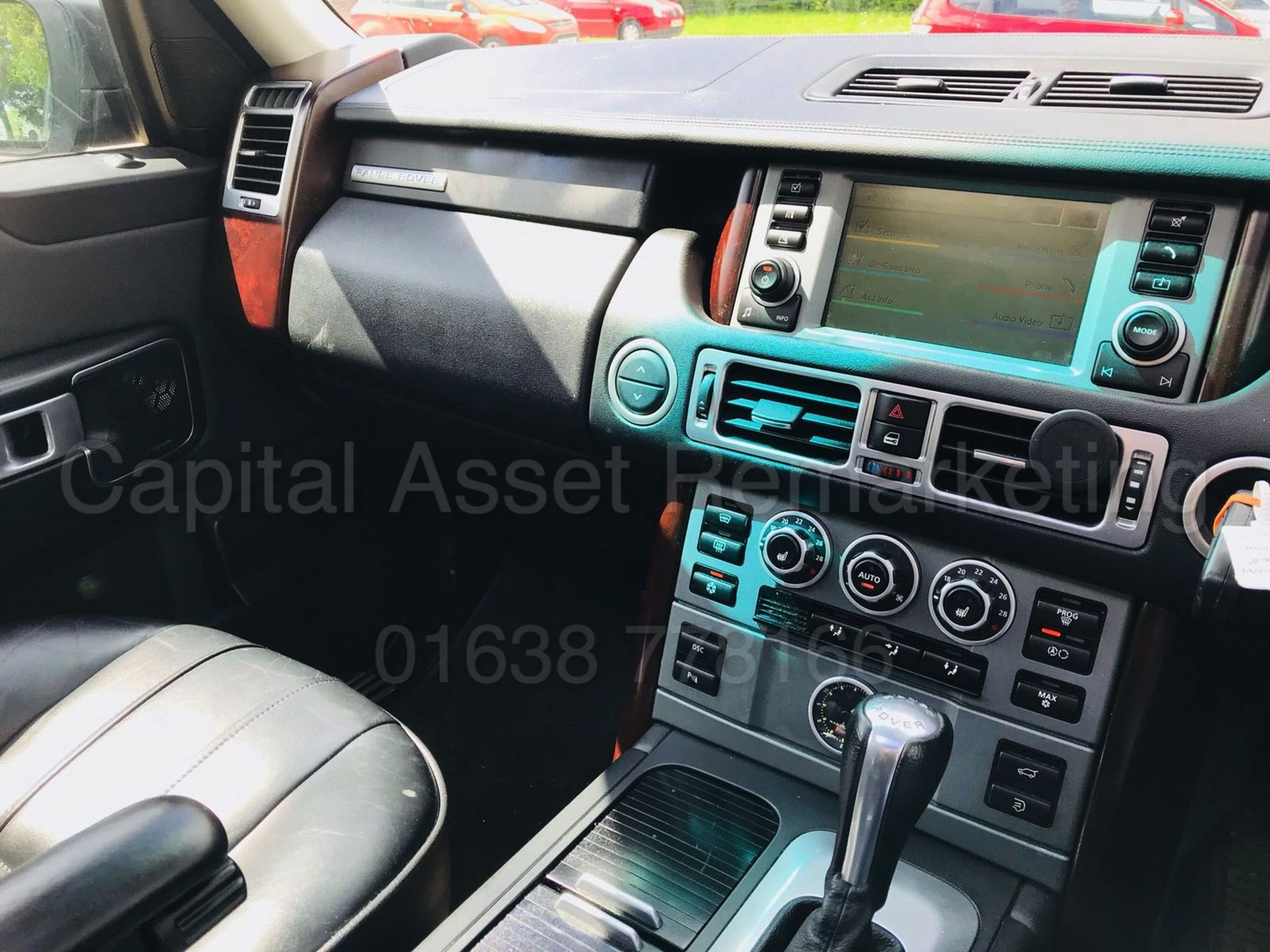 (ON SALE) RANGE ROVER VOGUE (2007) '3.6 TDV8 - 272 BHP - AUTO' *SAT NAV - LEATHER* **MASSIVE SPEC** - Bild 21 aus 39