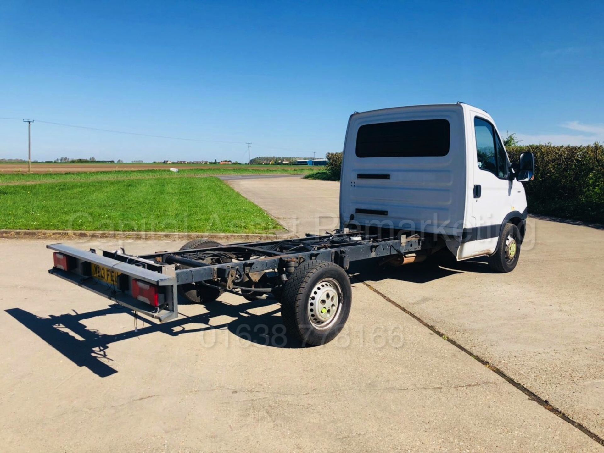 On Sale IVECO DAILY 35S11 'LWB - CHASSIS CAB' (2014 MODEL) '2.3 DIESEL - 6 SPEED' (1 OWNER) - Image 8 of 17