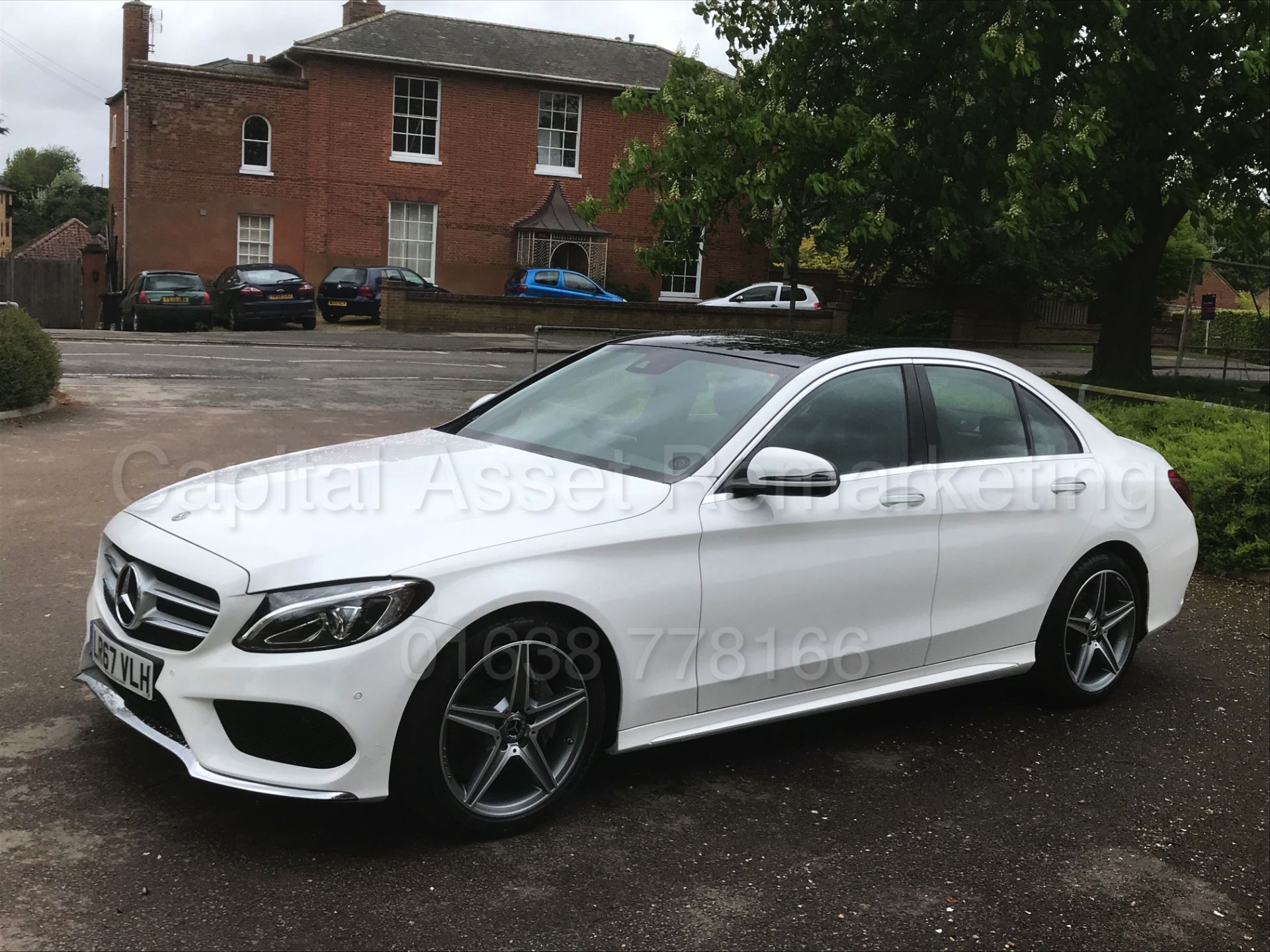 MERCEDES-BENZ C220d 'AMG LINE - PREMIUM PLUS' (2017- 67 REG) '9-G TRONIC AUTO - SAT NAV - PAN ROOF' - Image 9 of 67