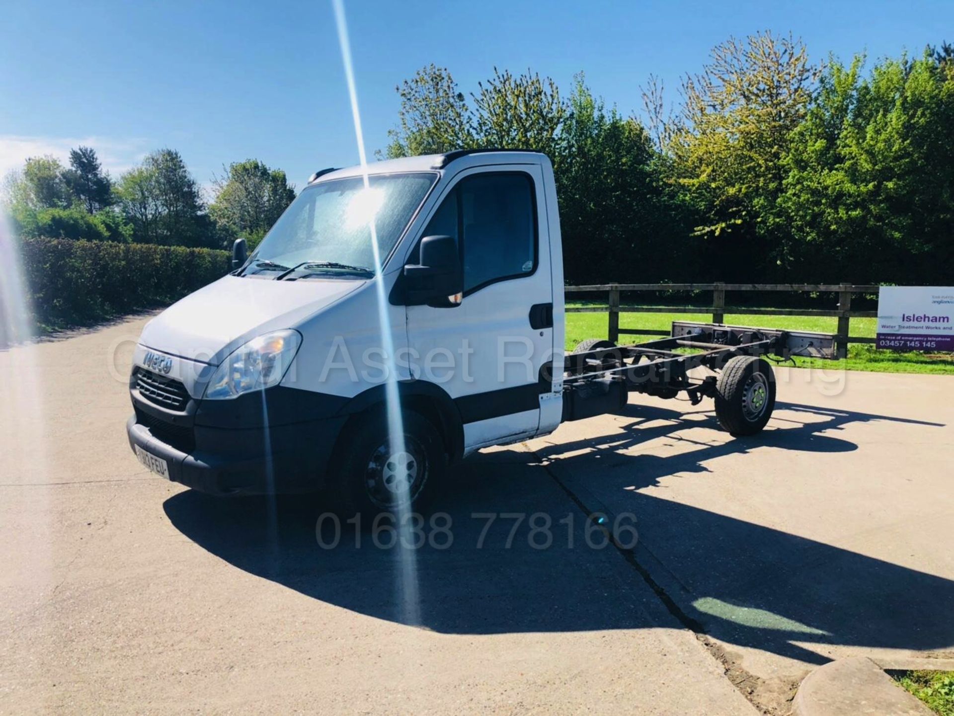 On Sale IVECO DAILY 35S11 'LWB - CHASSIS CAB' (2014 MODEL) '2.3 DIESEL - 6 SPEED' (1 OWNER) - Image 4 of 17