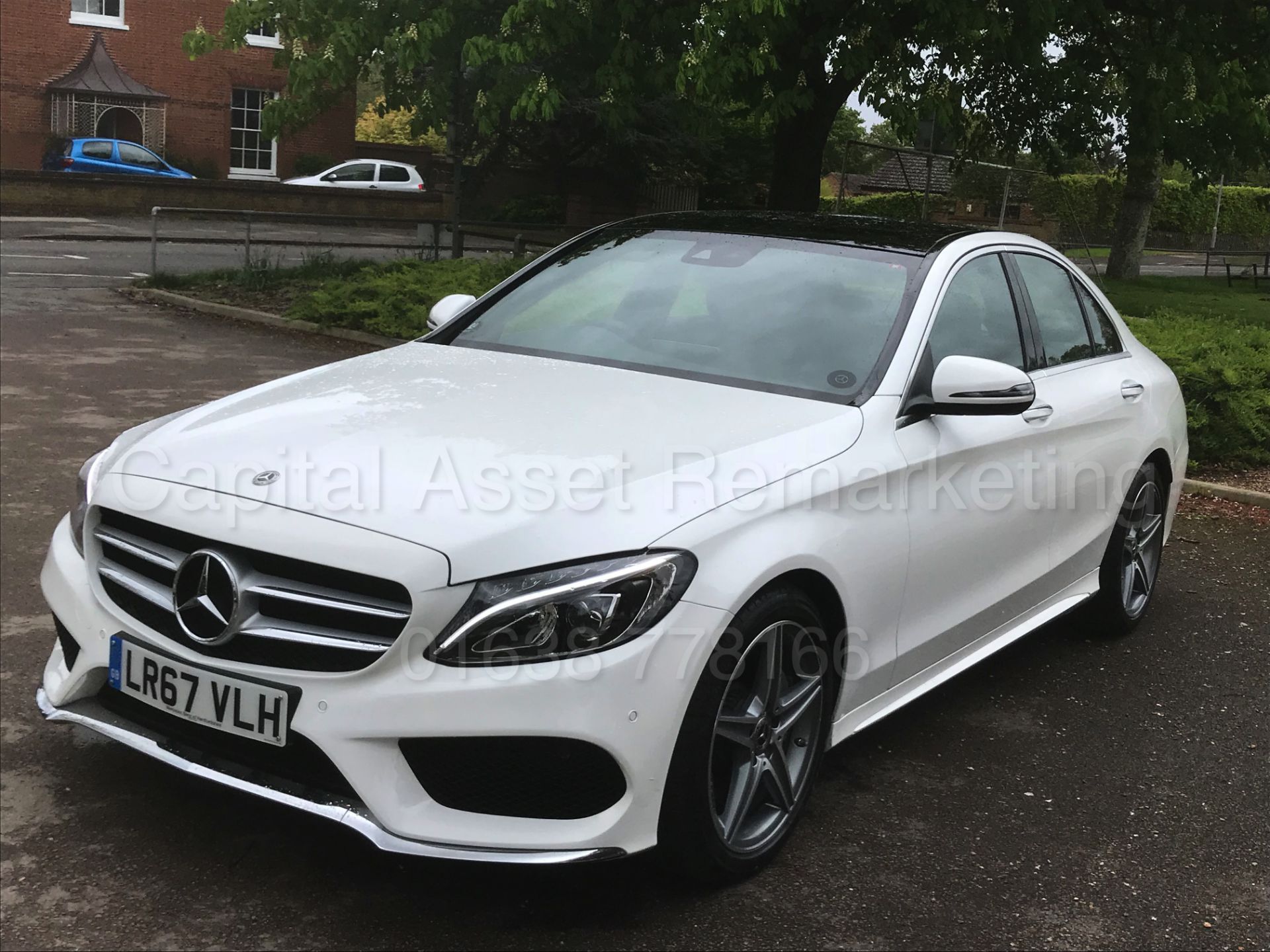 MERCEDES-BENZ C220d 'AMG LINE - PREMIUM PLUS' (2017- 67 REG) '9-G TRONIC AUTO - SAT NAV - PAN ROOF' - Image 6 of 67