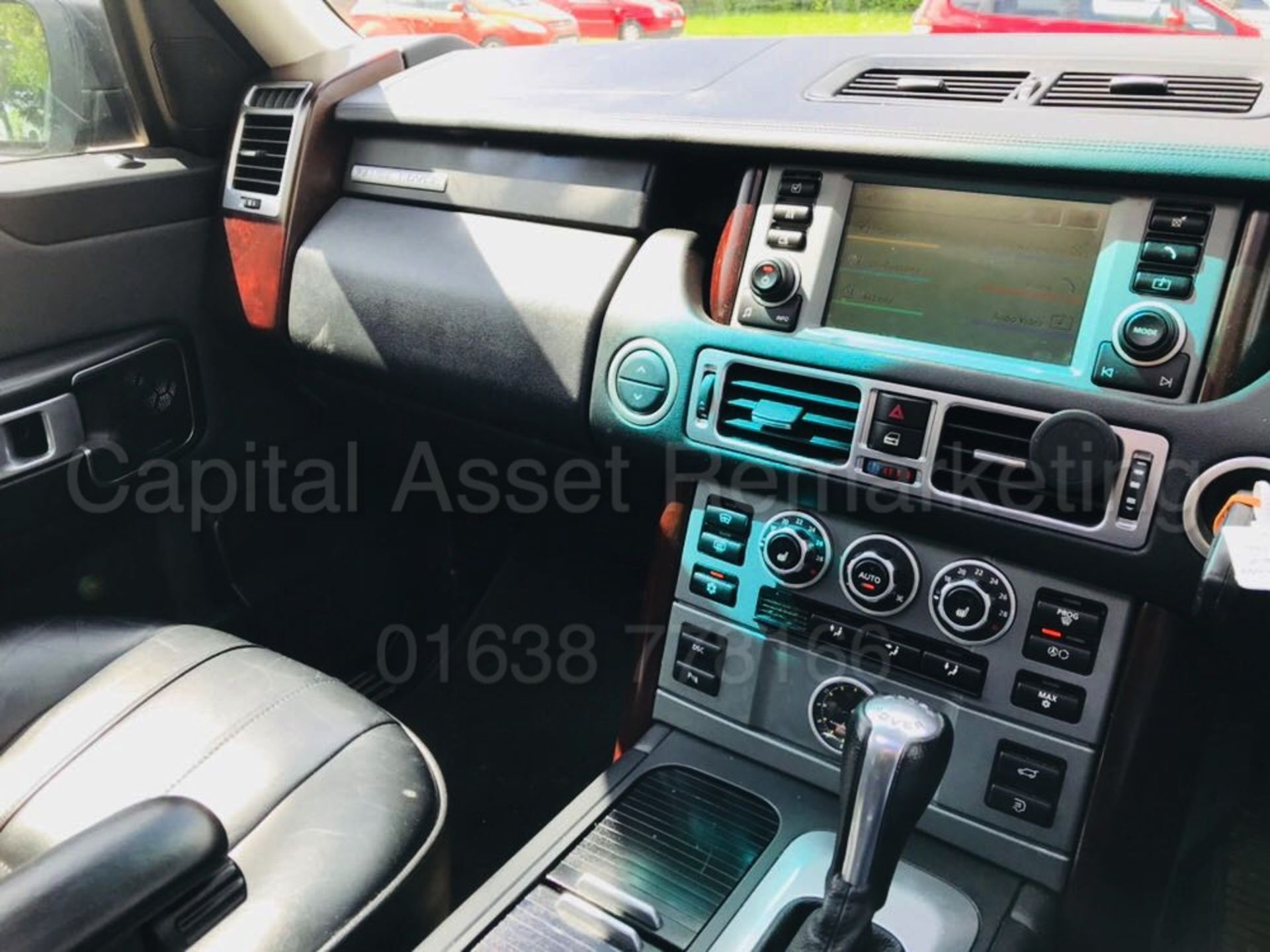 (ON SALE) RANGE ROVER VOGUE (2007) '3.6 TDV8 - 272 BHP - AUTO' *SAT NAV - LEATHER* **MASSIVE SPEC** - Image 36 of 39