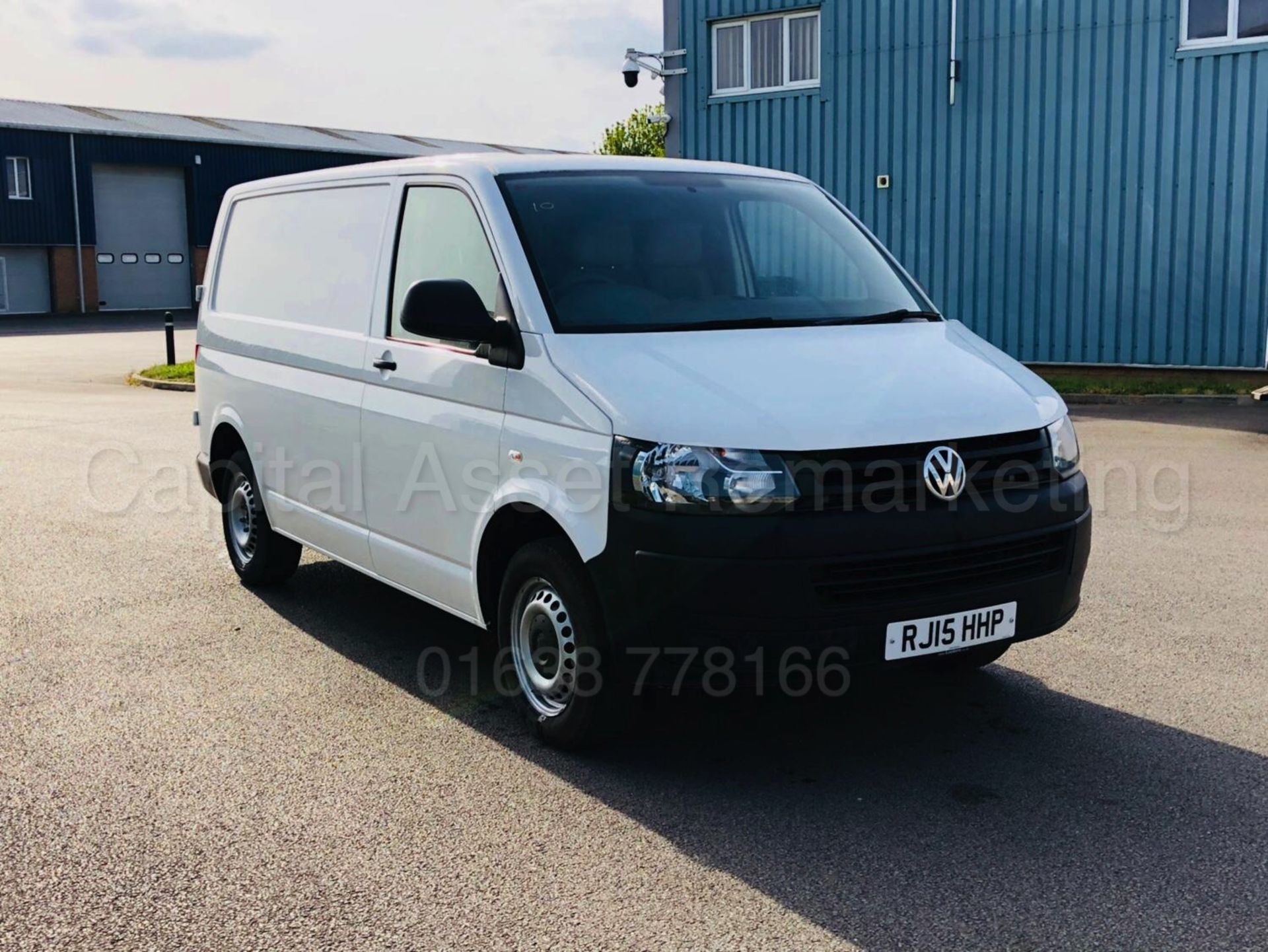 (On Sale) VOLKSWAGEN TRANSPORTER 'SWB - PANEL VAN' (2015- 15 REG) '2.0 TDI - 102 BHP' **LOW MILES**