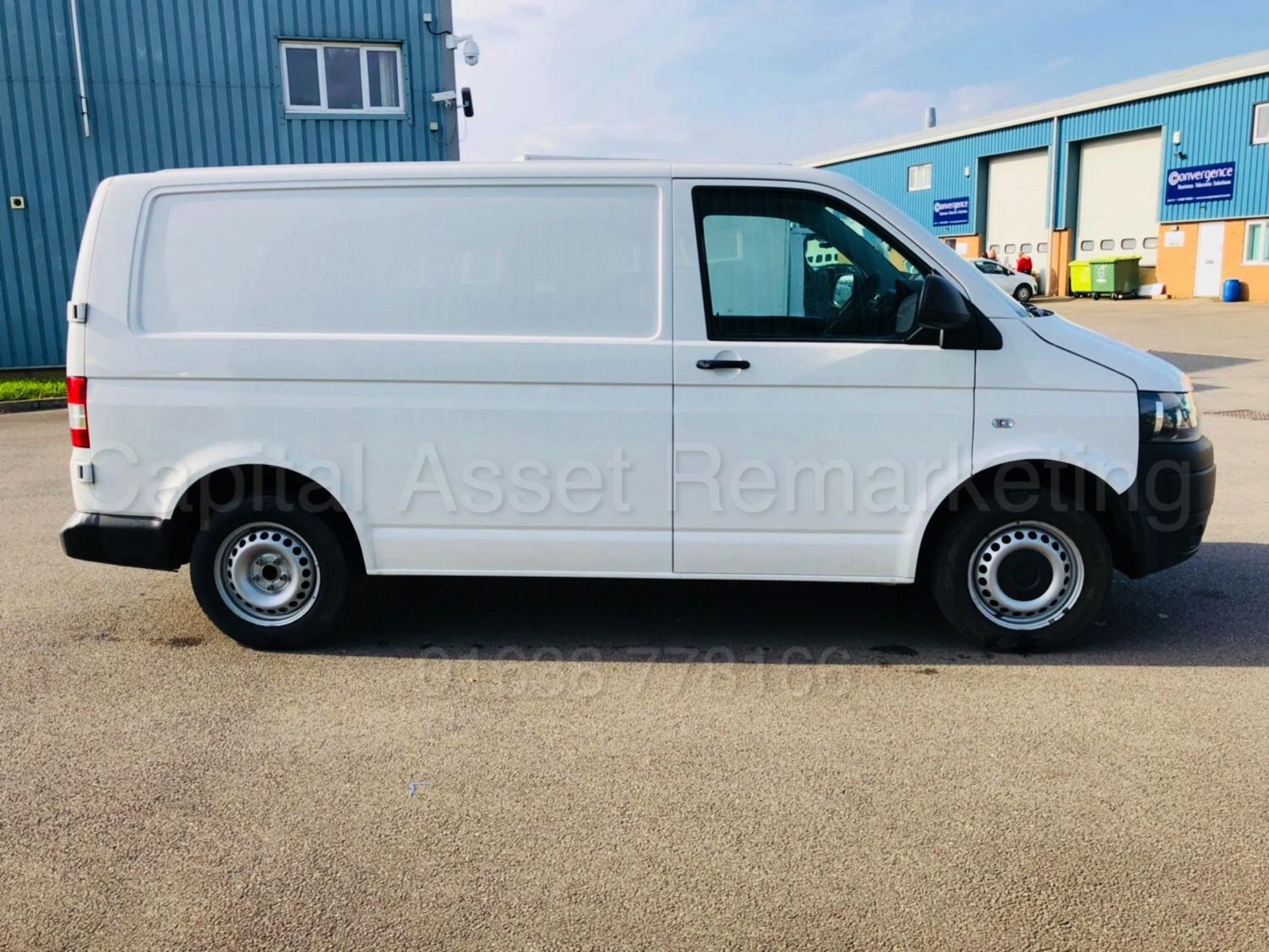 (On Sale) VOLKSWAGEN TRANSPORTER 'SWB - PANEL VAN' (2015- 15 REG) '2.0 TDI - 102 BHP' **LOW MILES** - Image 12 of 31