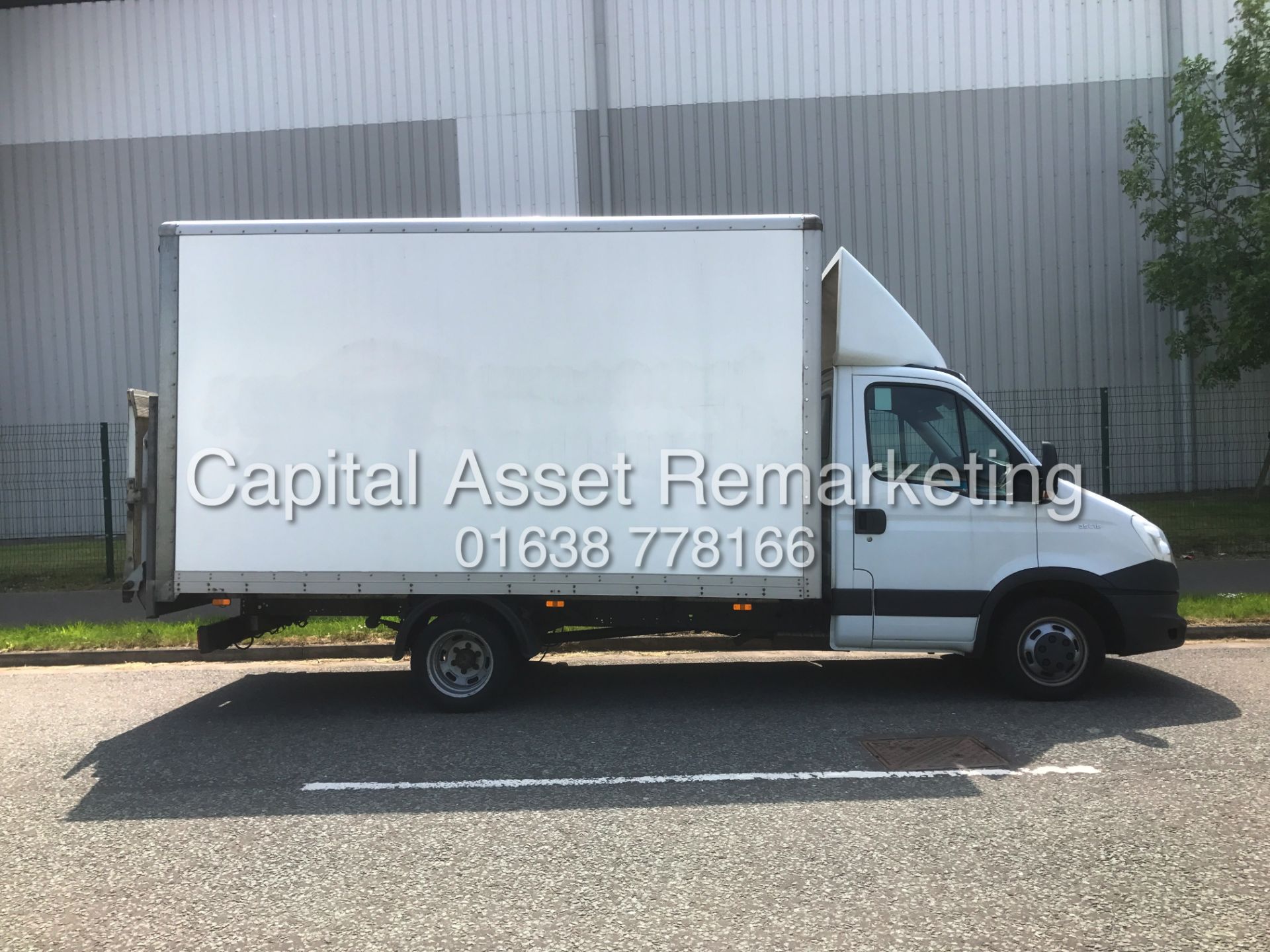 (ON SALE) IVECO DAILY 3.0TD 35C15 "150BHP - 6 SPEED" LWB BOX VAN "TWIN WHEELER" 14FT BODY - 1 OWNER - Image 2 of 14