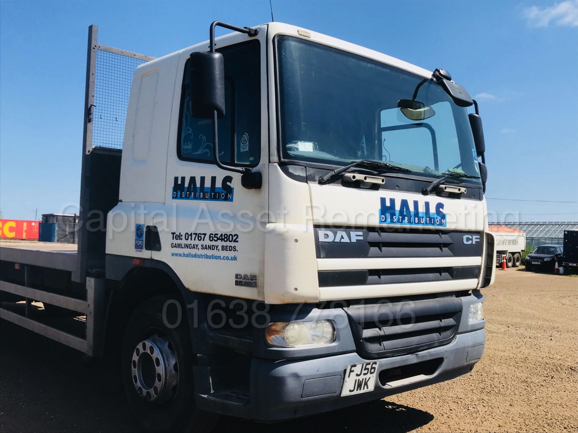 DAF CF 65.220 'LWB - FLATBED' (2007 MODEL) '5.9 DIESEL - 6 SPEED' **SLEEPER CAB** - Image 12 of 26