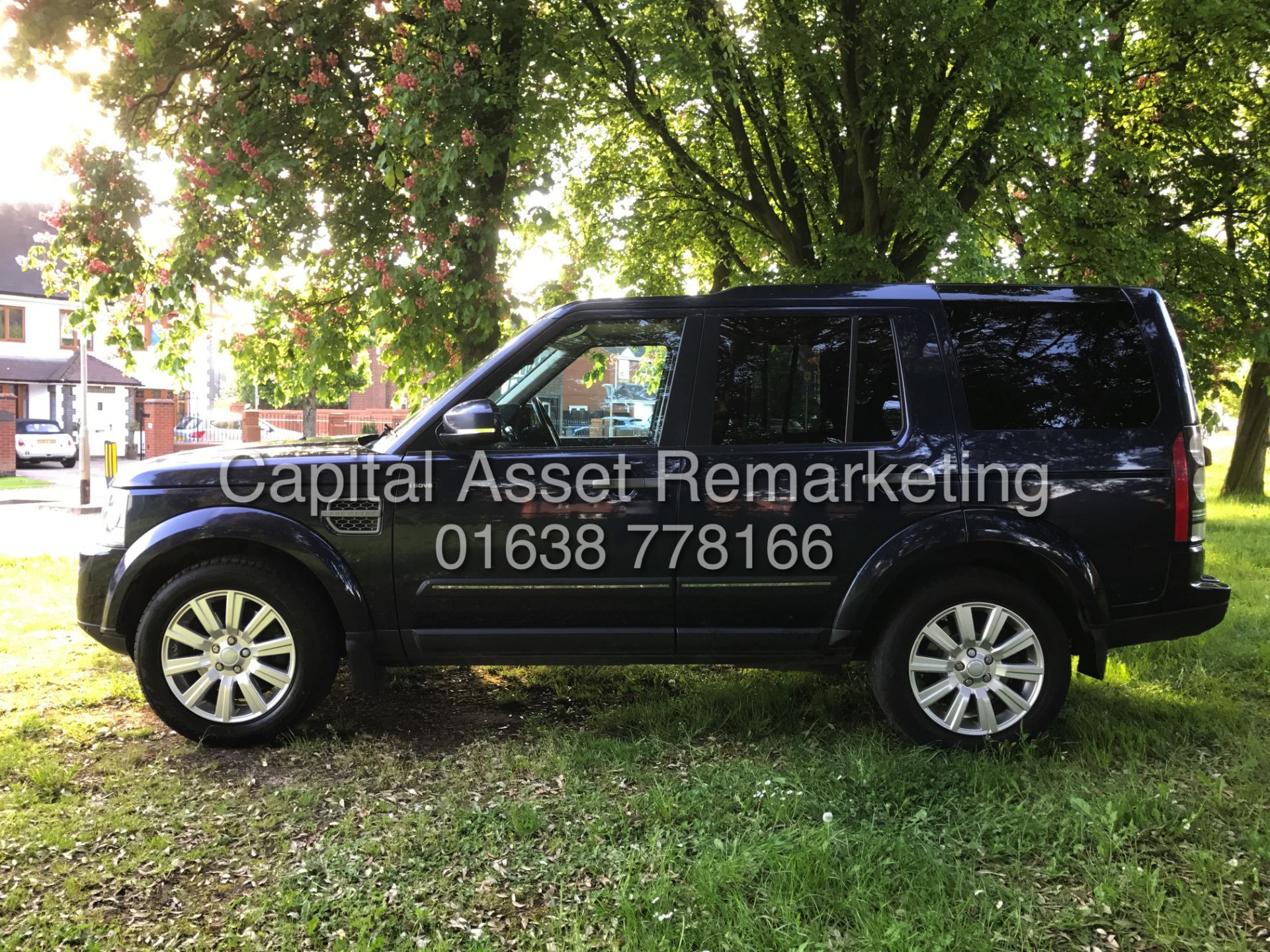 (On Sale) LAND ROVER DISCOVERY 4 'XS EDITION' *COMMERCIAL* (2015) '3.0 SDV6 - AUTO-LEATHER-SAT NAV' - Image 6 of 32