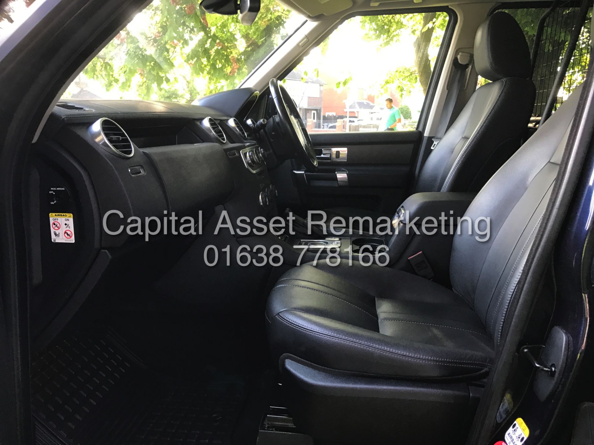 (On Sale) LAND ROVER DISCOVERY 4 'XS EDITION' *COMMERCIAL* (2015) '3.0 SDV6 - AUTO-LEATHER-SAT NAV' - Image 19 of 32