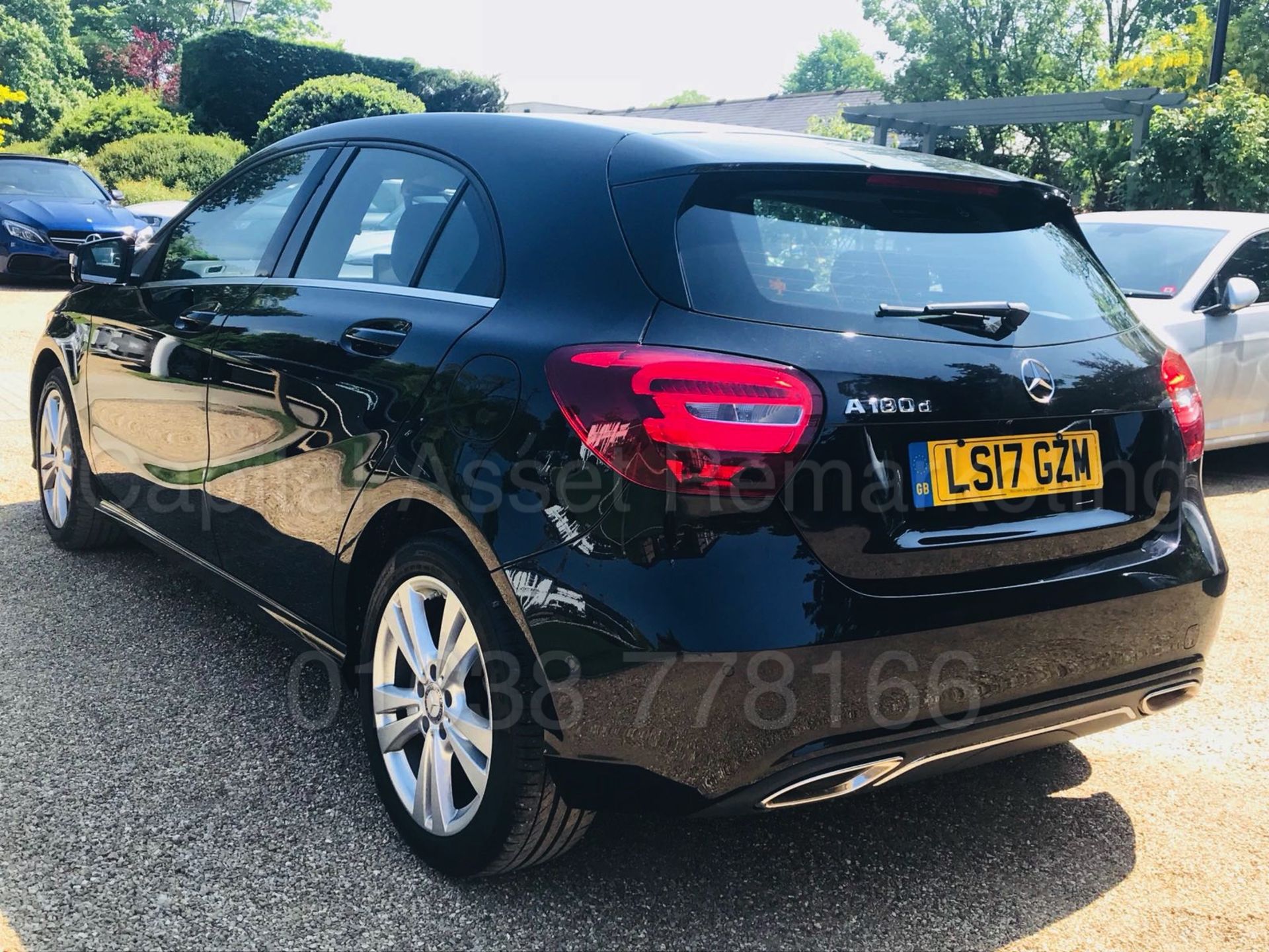 MERCEDES-BENZ A180d 'SPORT EXECUTIVE' (2017) 'LEATHER - SAT NAV - REVERSE CAMERA' **MASSIVE SPEC** - Image 8 of 38