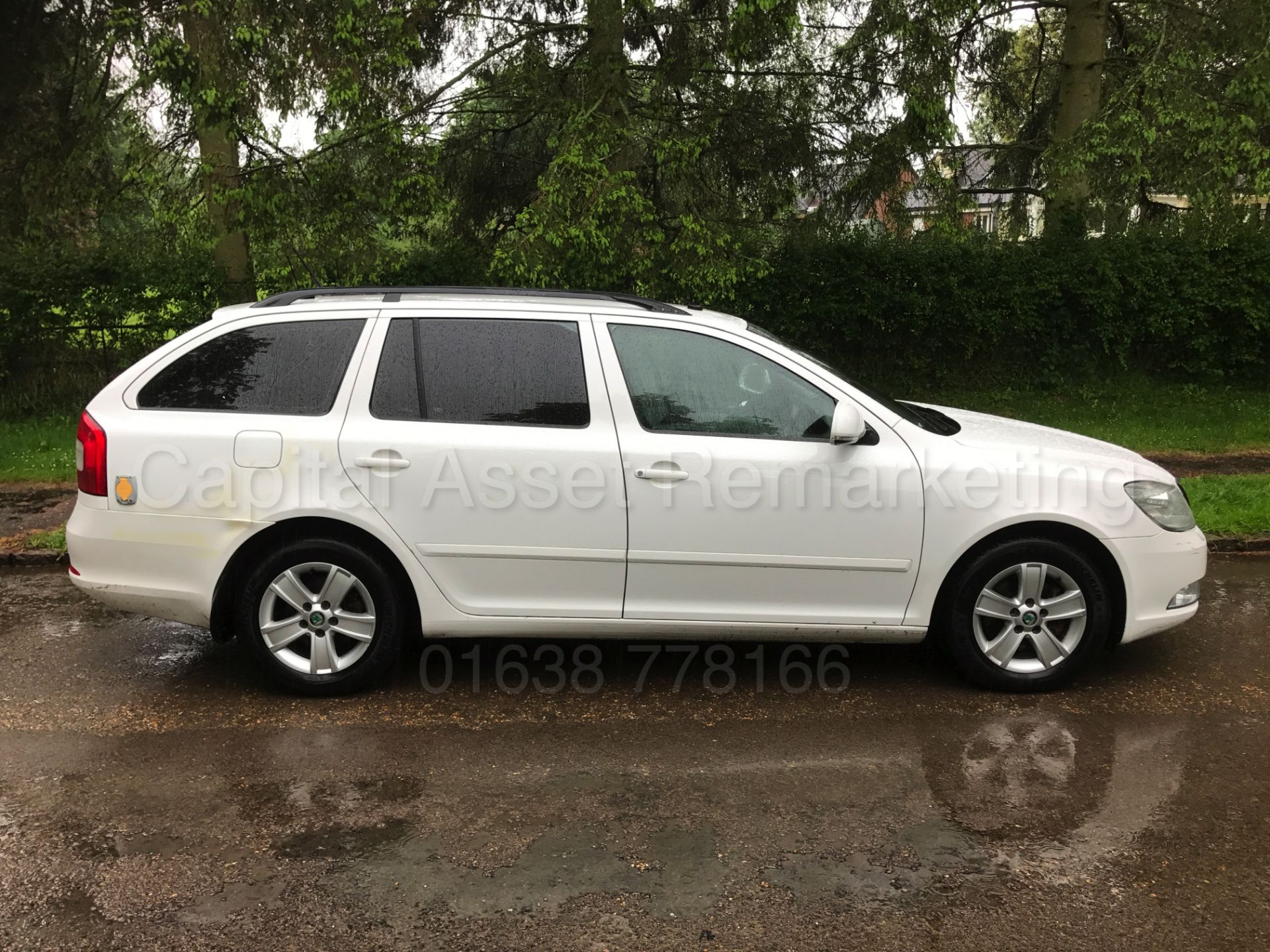 (ON SALE) SKODA OCTAVIA 'CR - 4x4 ESTATE' (2013) '2.0 TDI - 140 BHP' *AIR CON* (1 OWNER) LOW MILES - Image 8 of 19