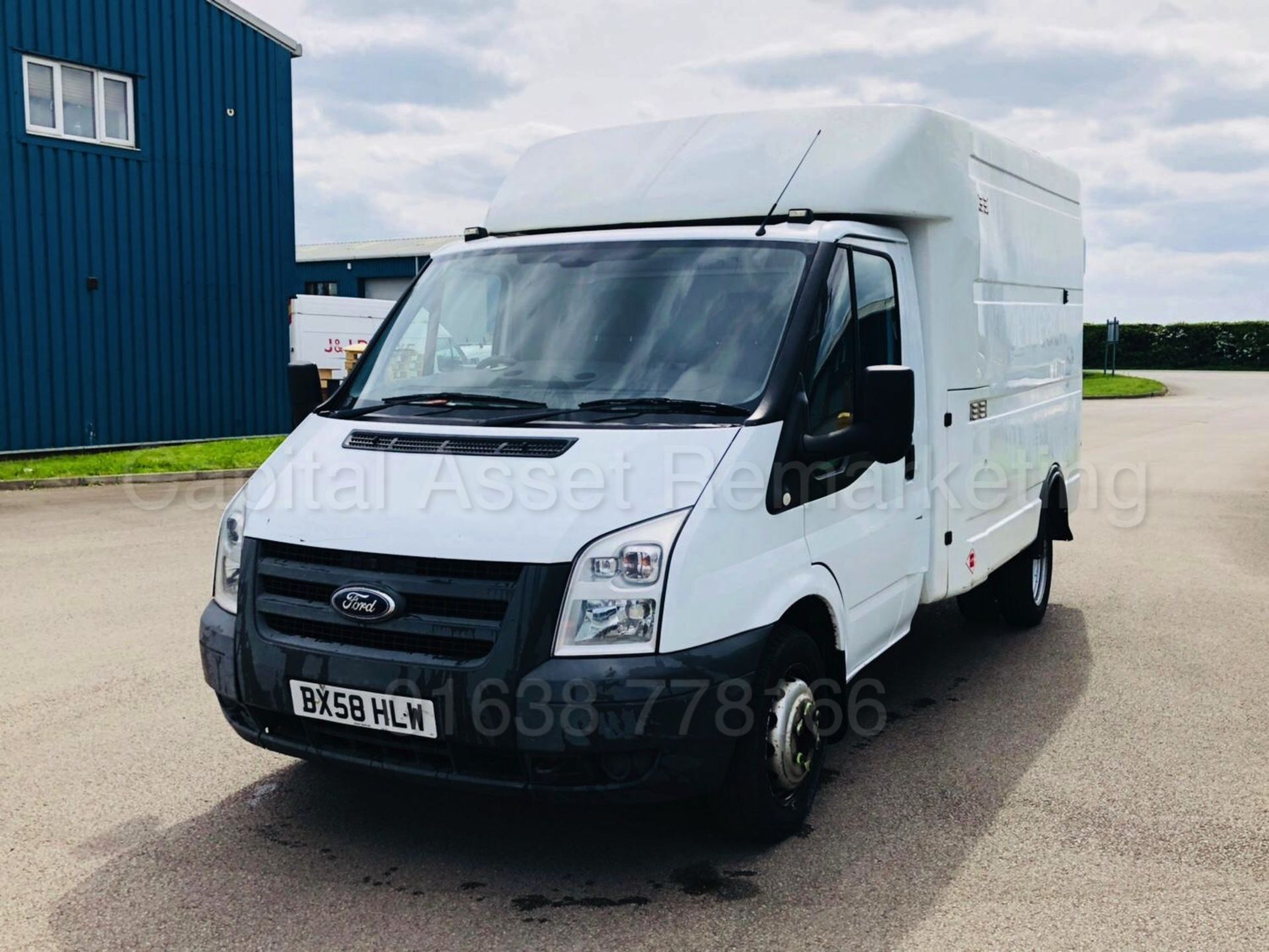 FORD TRANSIT 100 350 'BOX / LUTON VAN' (2009 MODEL) '2.4 TDCI - 100 BHP' (1 COMPANY OWNER) - Image 3 of 20