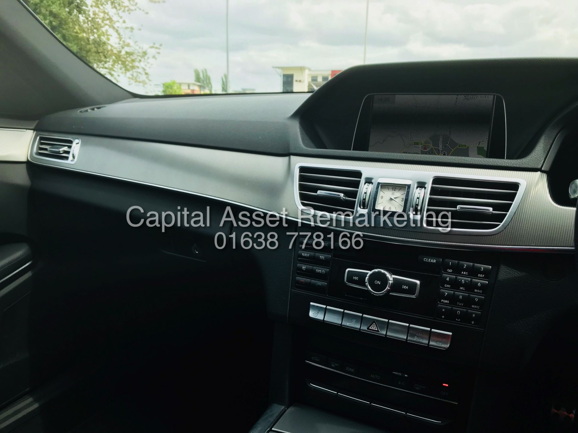 MERCEDES-BENZ E300 'DIESEL HYBRID' *AMG SPORT* (2015 MODEL) '7G TRONIC- LEATHER - SAT NAV' TOP SPEC - Image 32 of 41