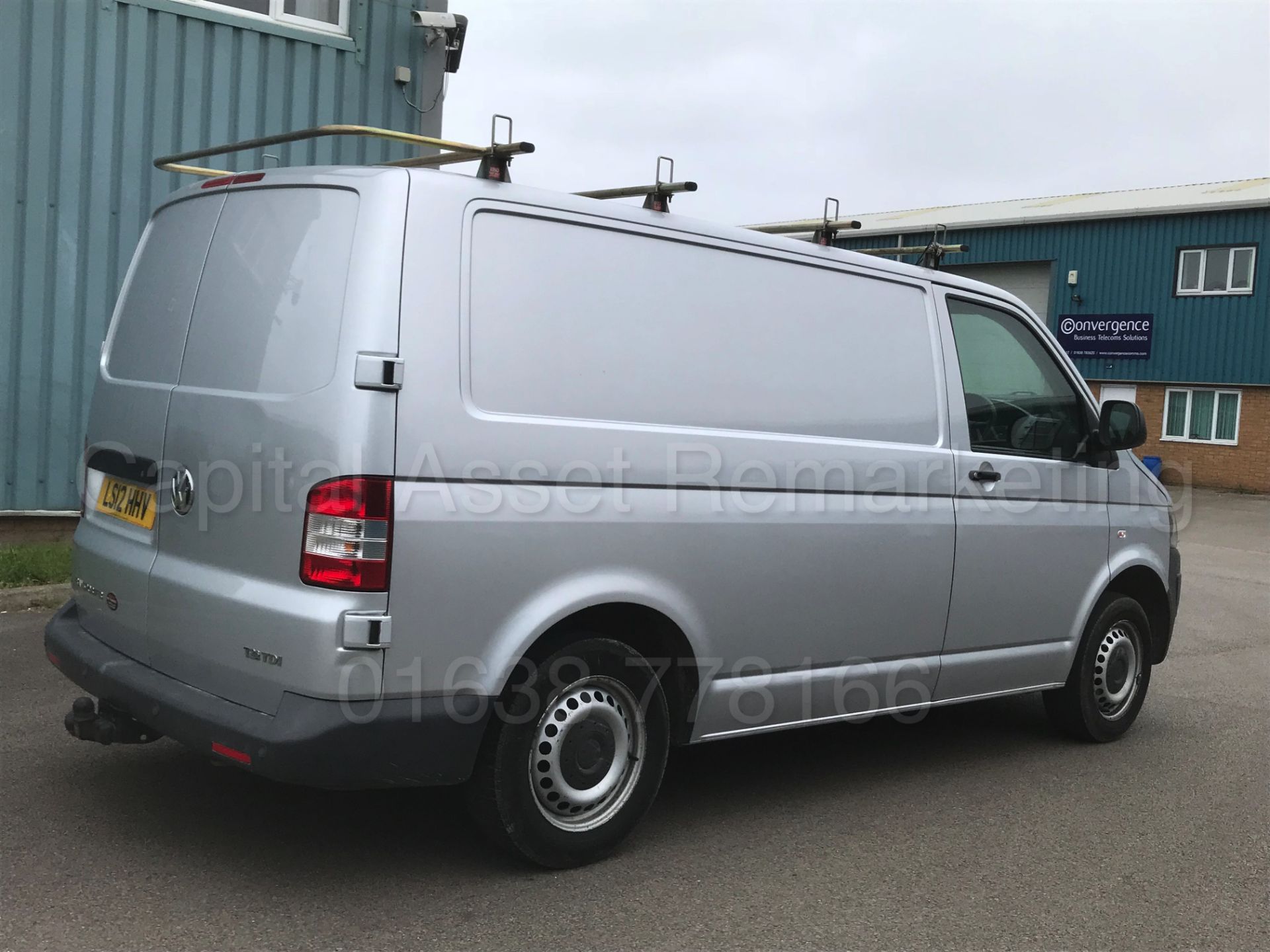 (On Sale) VOLKSWAGEN TRANSPORTER 'SWB' (2012) '2.0 TDI - ELECTRIC PACK - SAT NAV - APPLE CAR PLAY' - Image 10 of 29